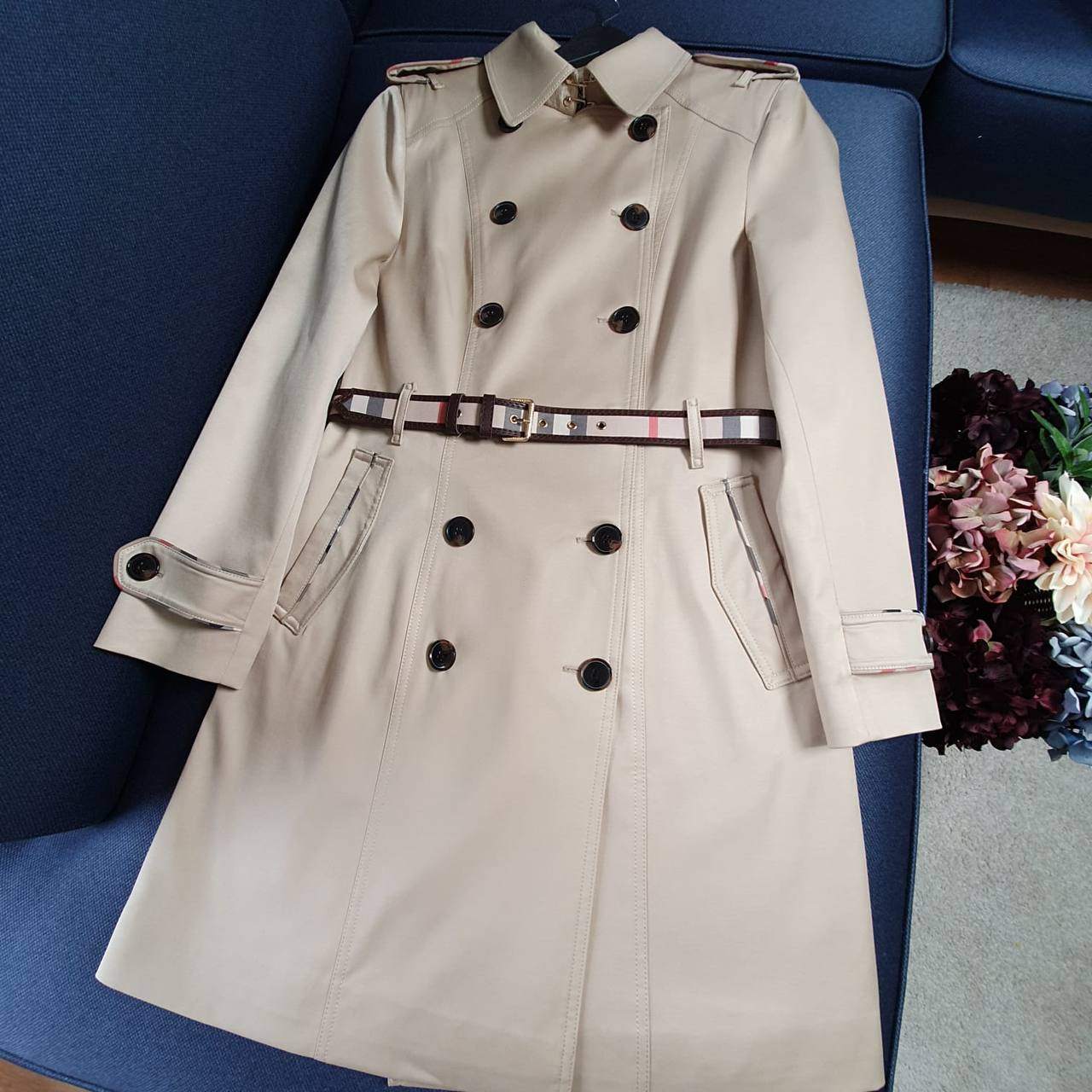Burberry Mid-Length Heritage Trenchcoat Size S