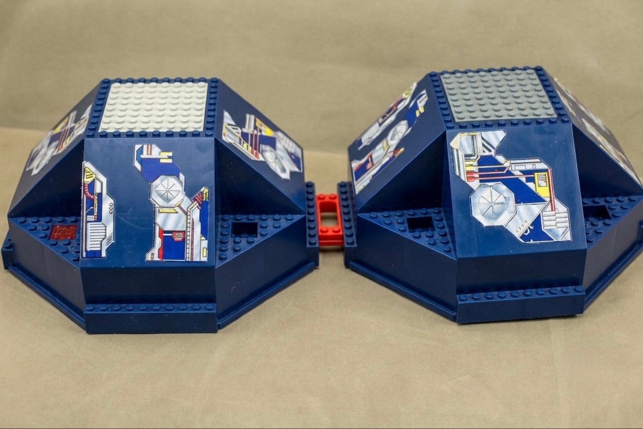 Mega Bloks Blue Space Ship Station - photo 4