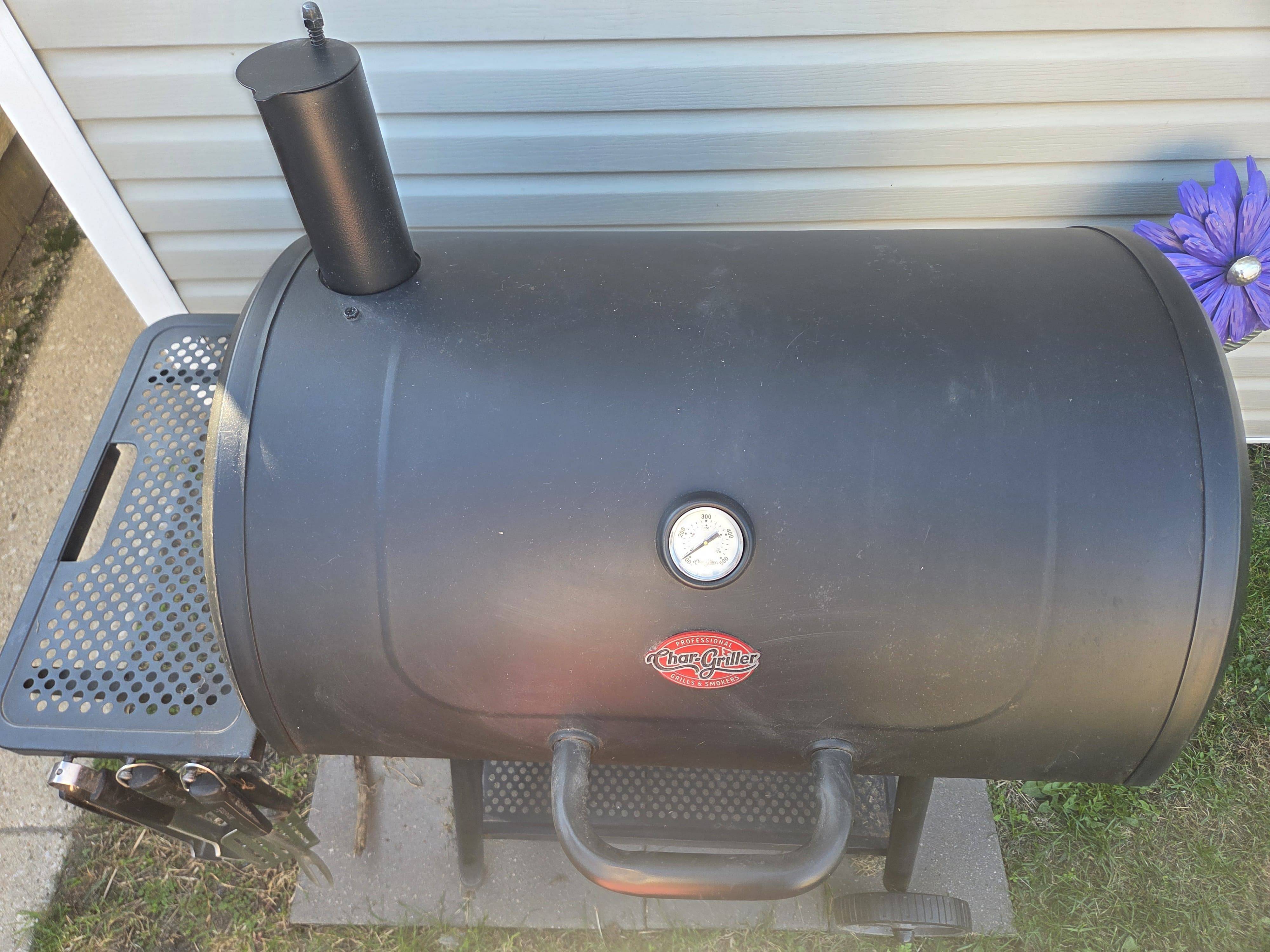 Char-Griller BBQ Grill with Utensils - photo 2