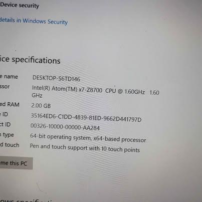 Microsoft Surface 3 Tablet - Intel Atom x7-Z8700, 2GB RAM