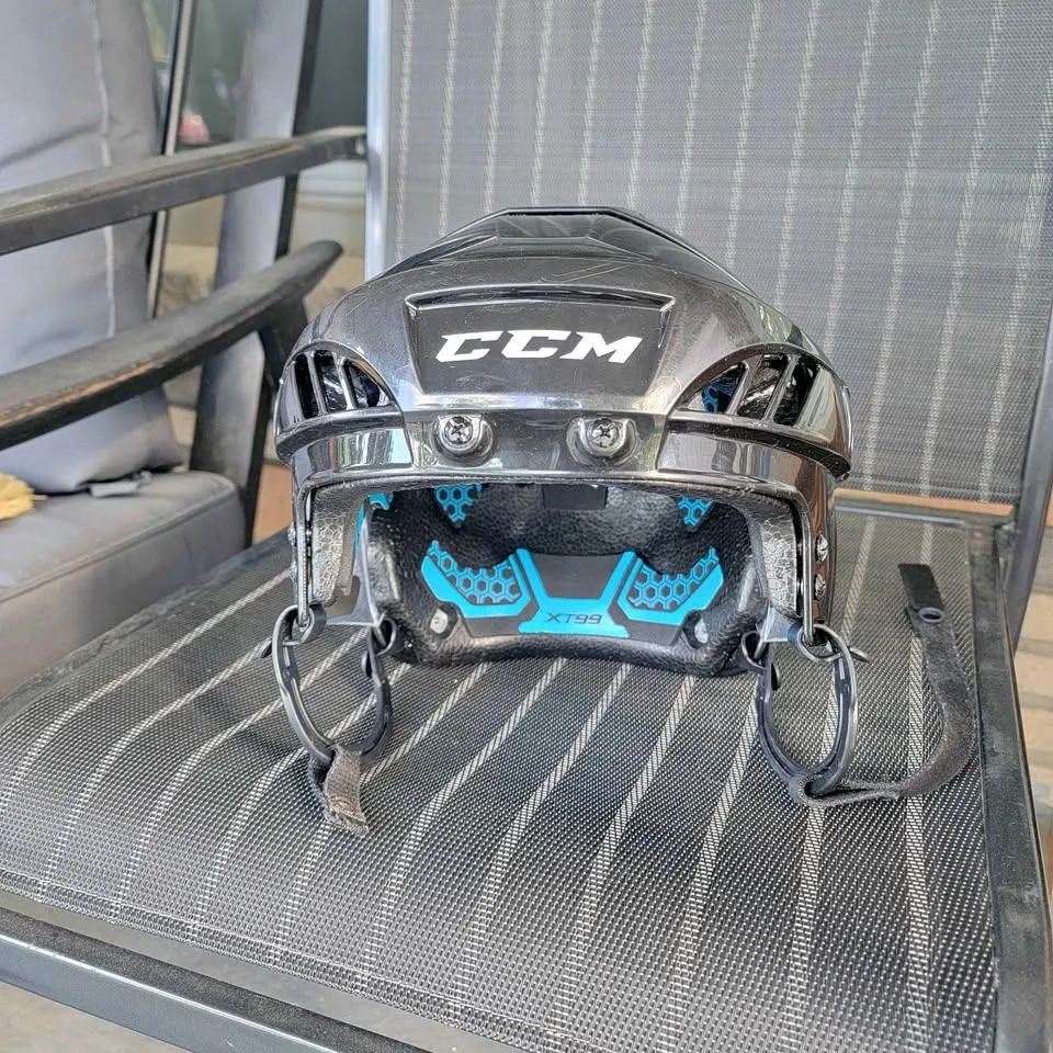 CCM XT99 hockey helmet large black 58-63cm