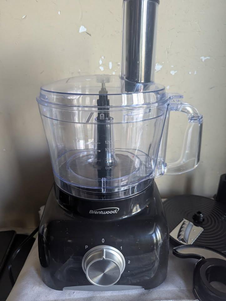 Food Processor, Brentwood 8-Cup 350w, to chop, slice, mix etc - photo 2