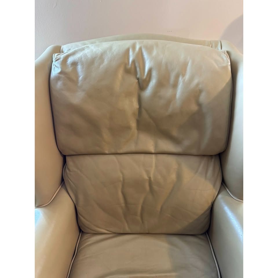 Classic Leather Chippendale Wingback Chair Ottoman Set - photo 5