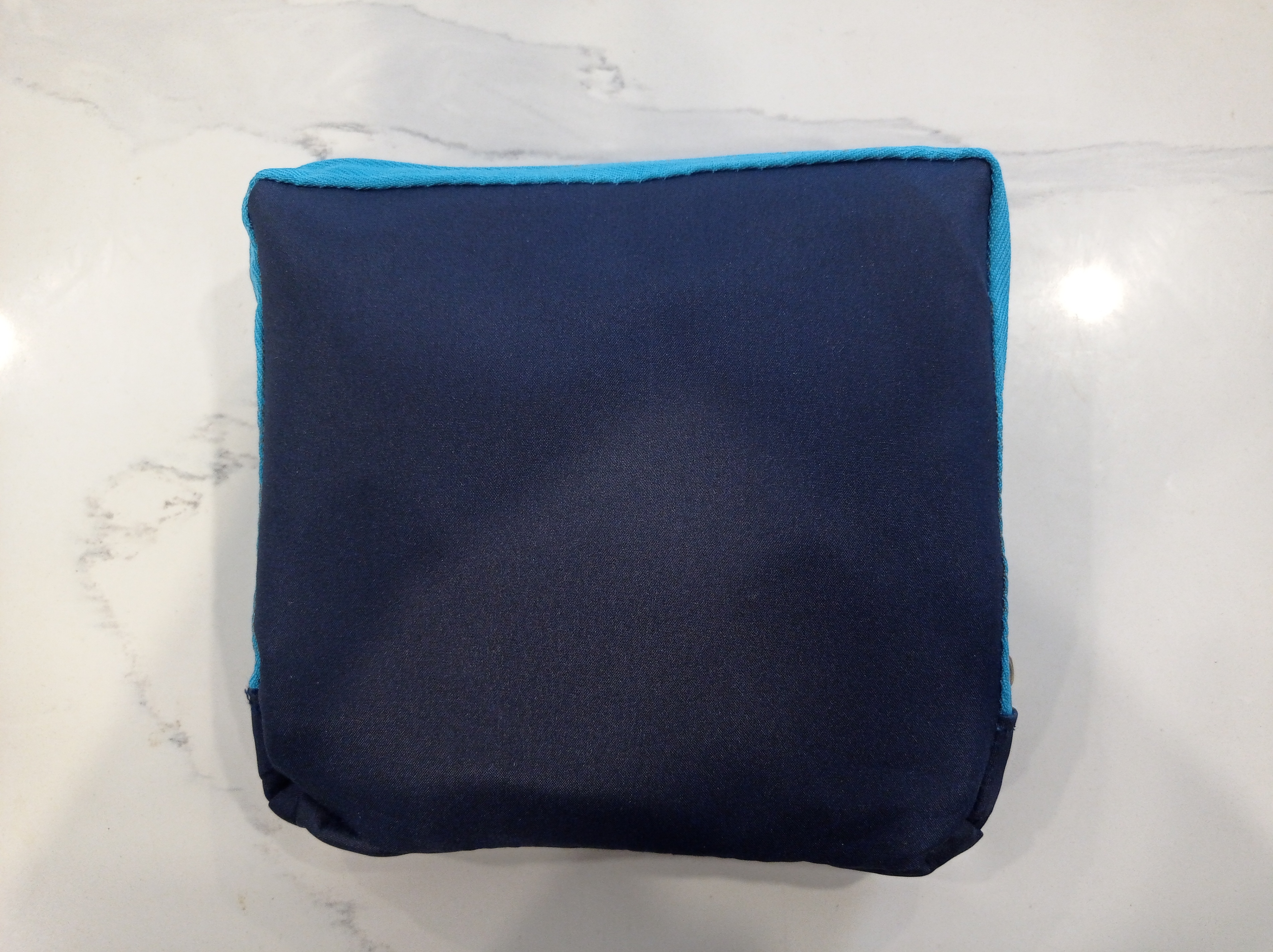 Brand New Air Transat Foldable Tote Bag with Zip Pouch - photo 4