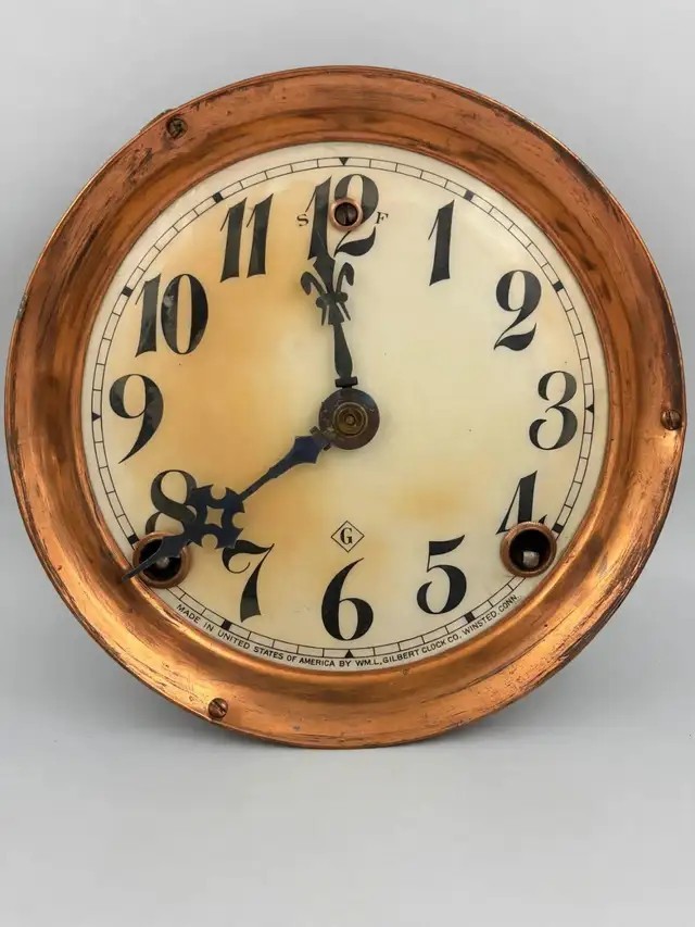 Vintage Wm L Gilbert Mantel Clock Lion Head Handles Key - photo 3