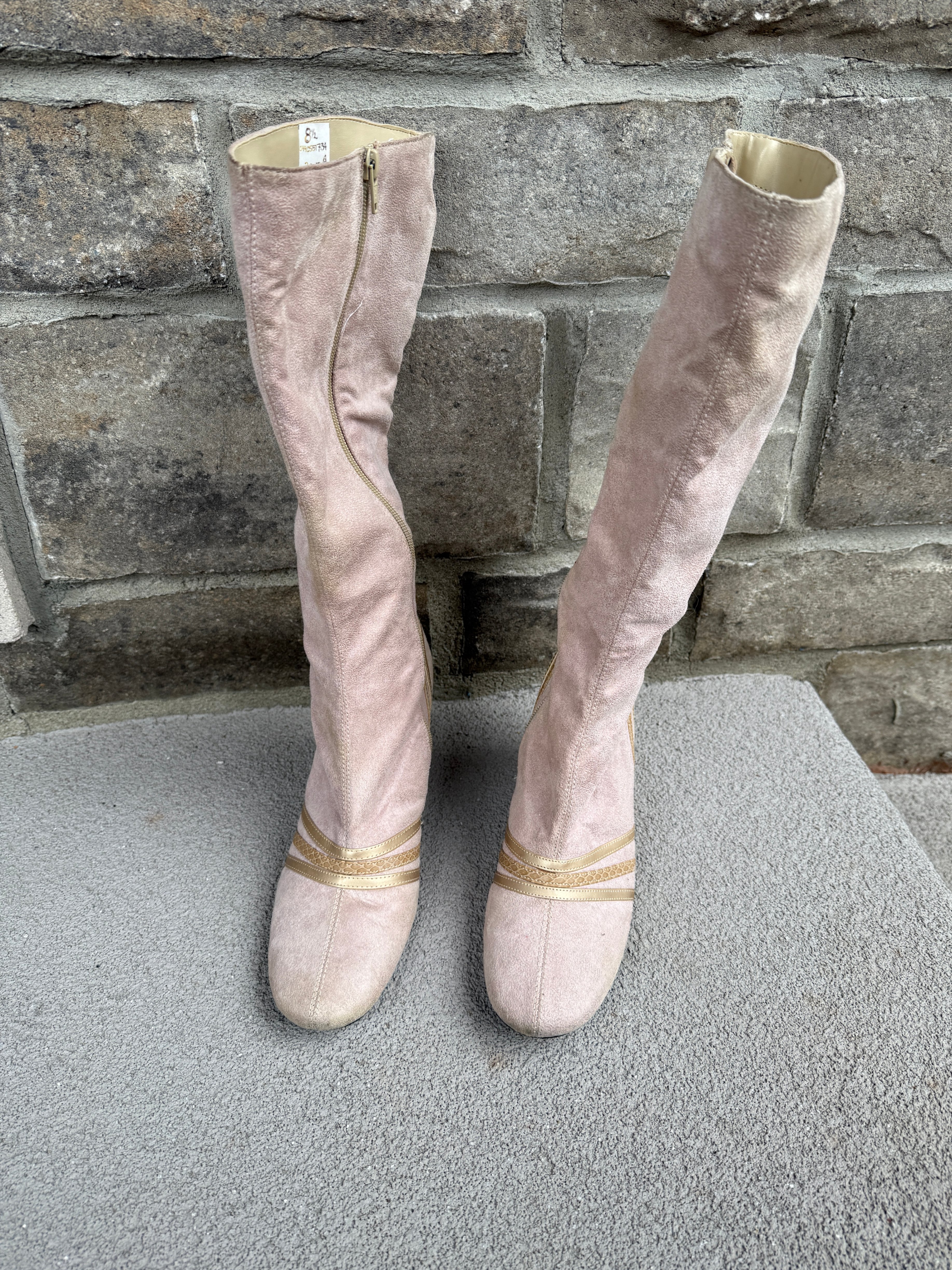 Vintage Y2K Predictions Faux Suede Wedge Boots Taupe Size 8.5