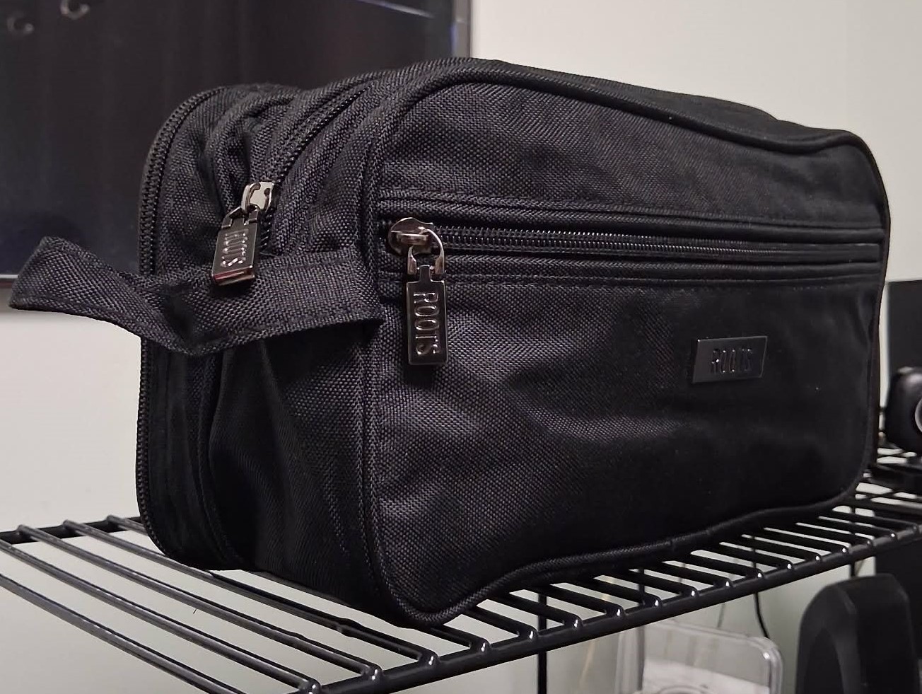New Roots Black Canvas Double Compartment Travel Toiletry Bag - photo 3