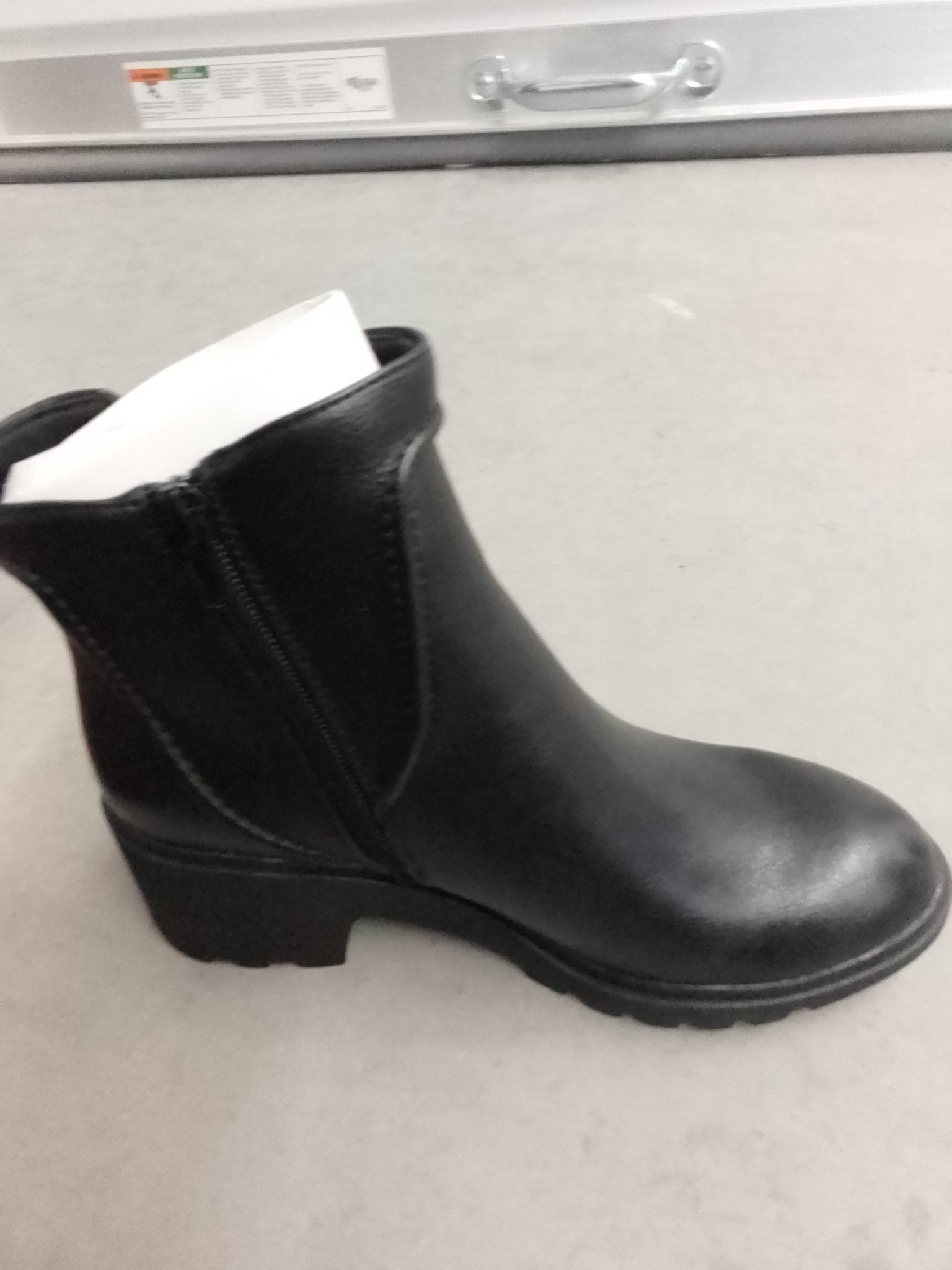 Brand new Denver Hayes women's boots (size 6) – $40 - photo 3