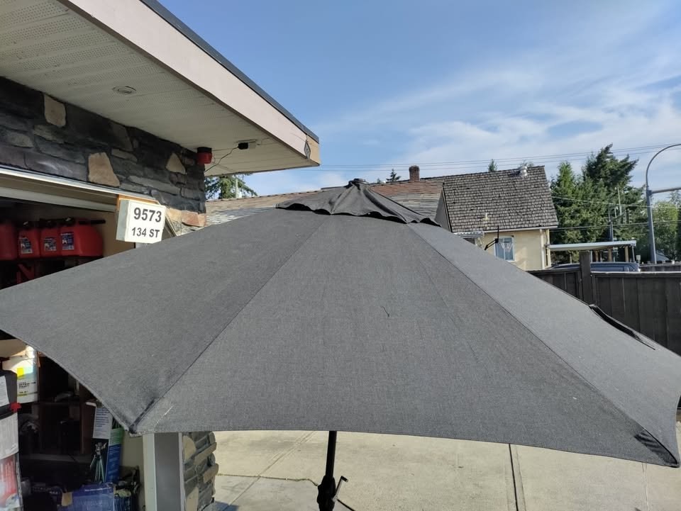 Umbrella, Sunvilla 10 ft. Tilt Patio Umbrella, UV-Resistant - photo 3