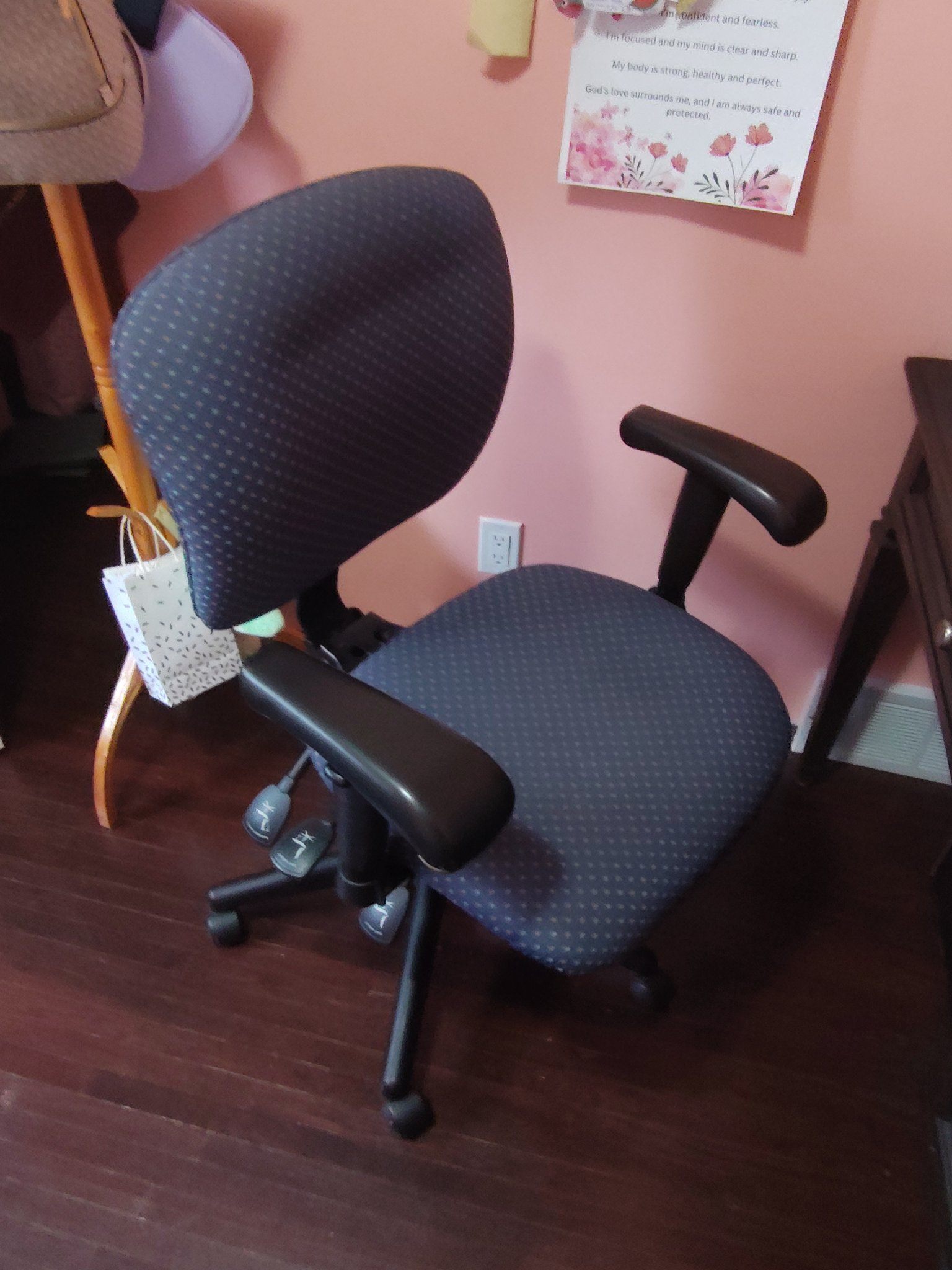 Moving Sale — Full Furniture Lot $850 (takes all) - photo 5