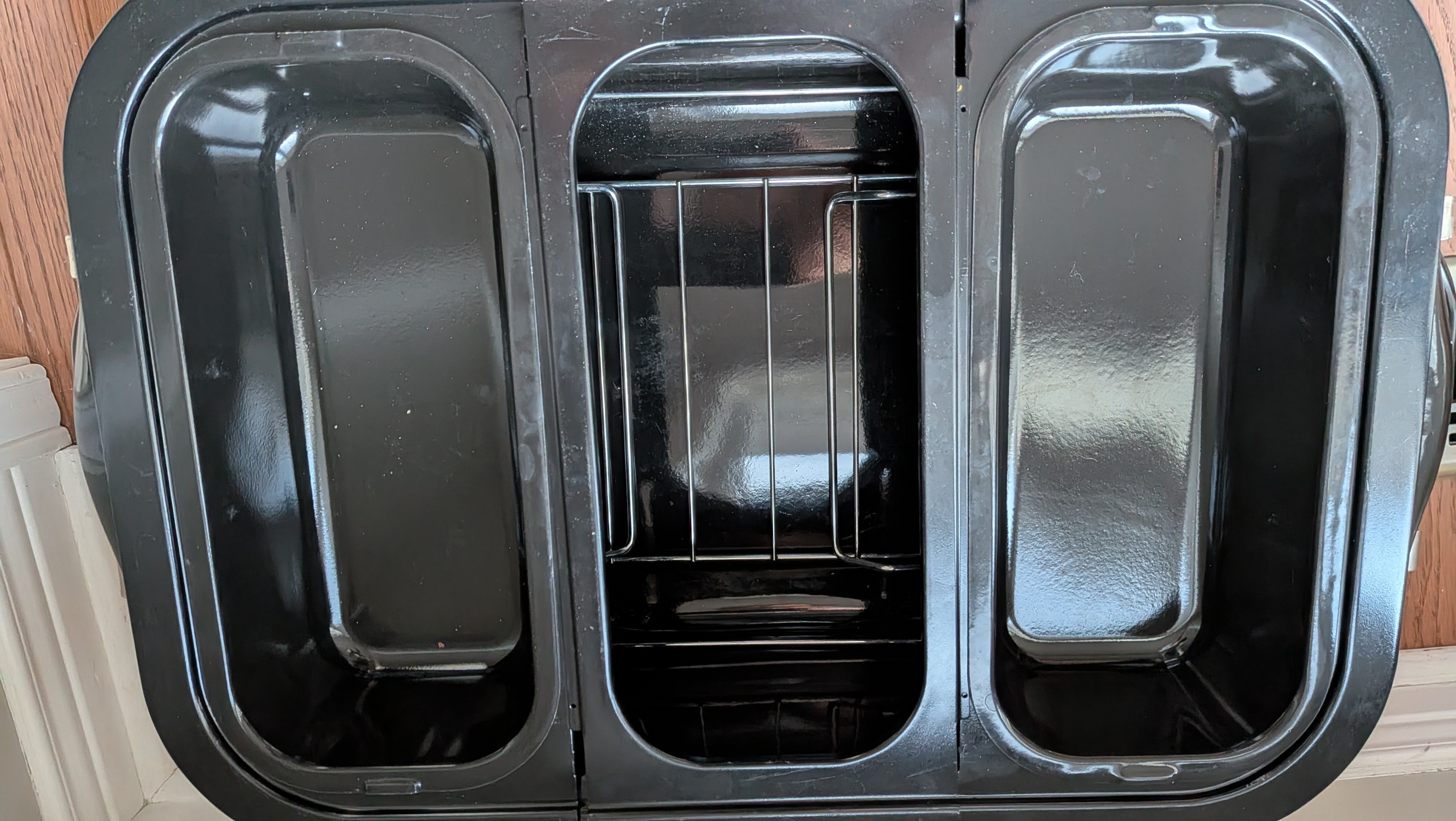 Hamilton Beach 18-Quart Roaster Oven with Buffet Pans – $60 OBO - photo 4