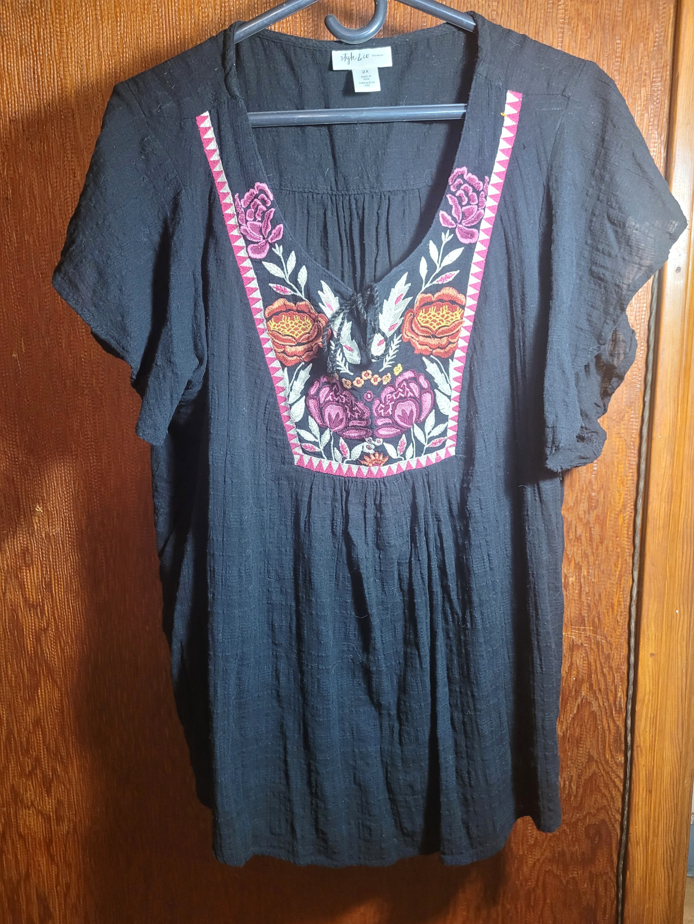 Style & Co Embroidered Floral Boho Black Size 2X Flutter Sleeve - photo 2