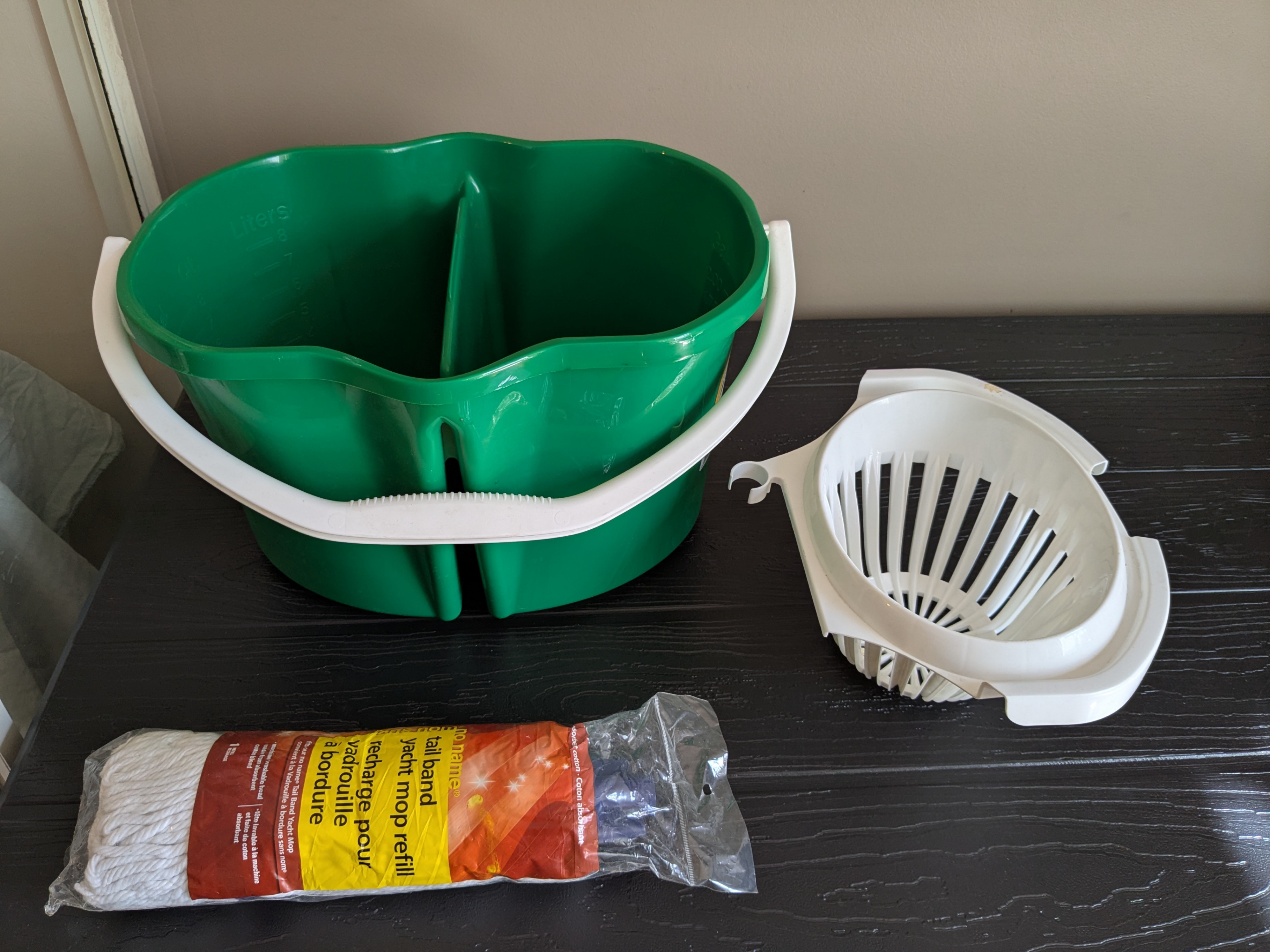 Libman Clean & Rinse Bucket, 4 Gallon + mop + drainer (READ AD)