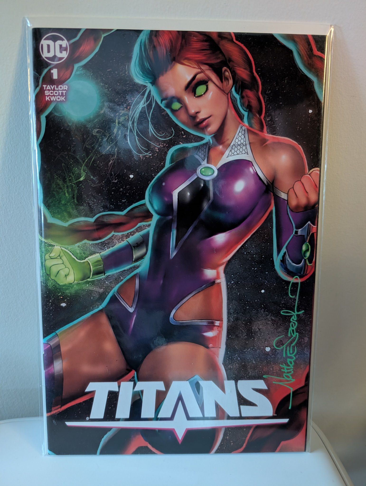 *signed* Titans #1 Nathan Szerdy Starfire