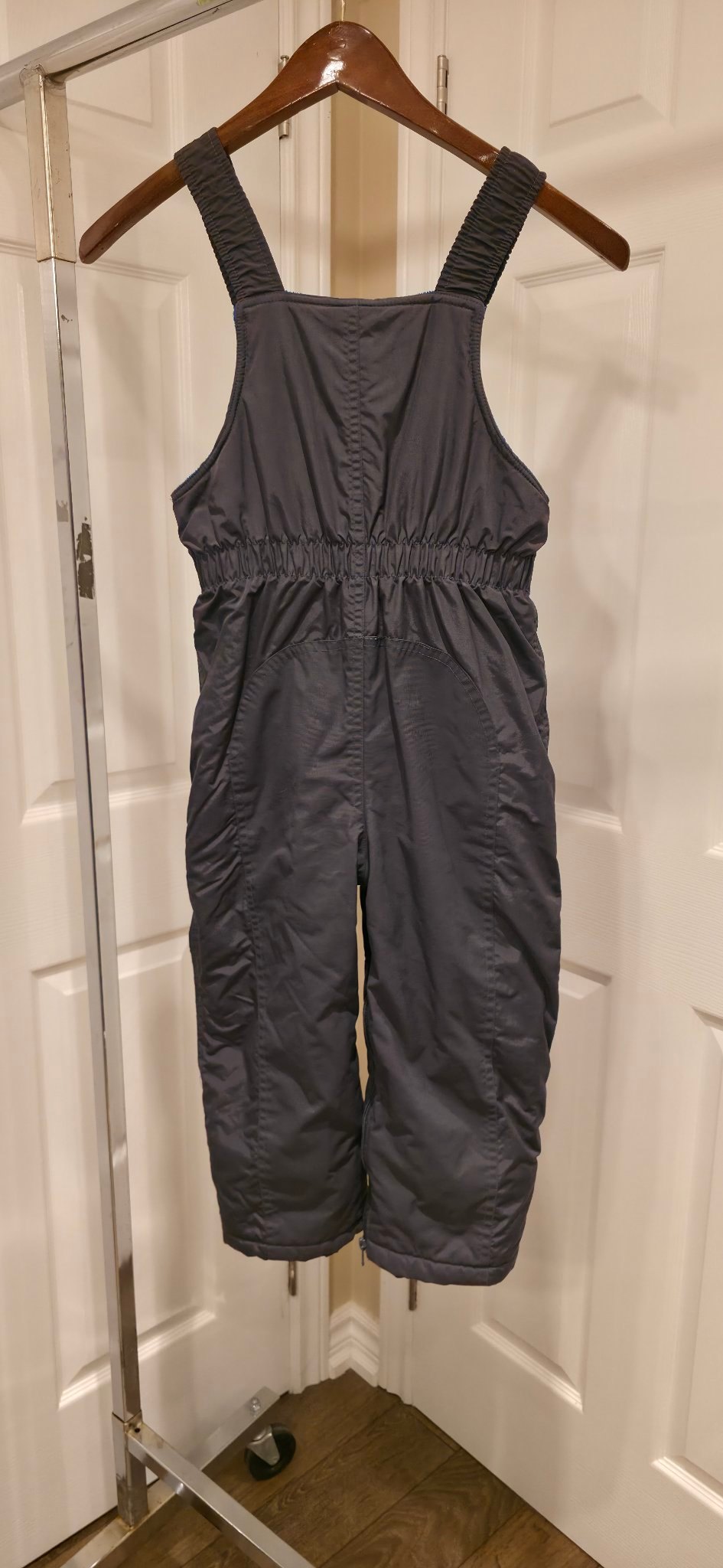 Kids Children's Place grey bib snow pants, size 4T - photo 2