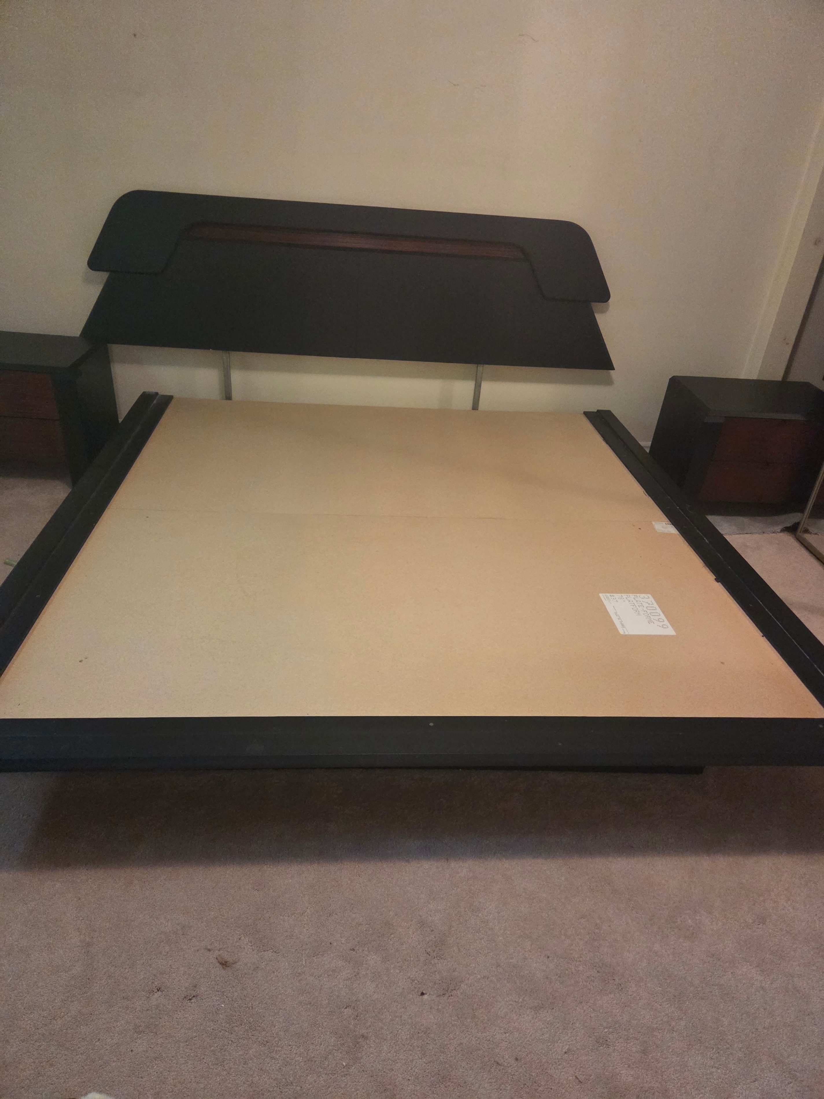 Meubles Laurier Solid Wood King Platform Bed Frame & Headboard - photo 2