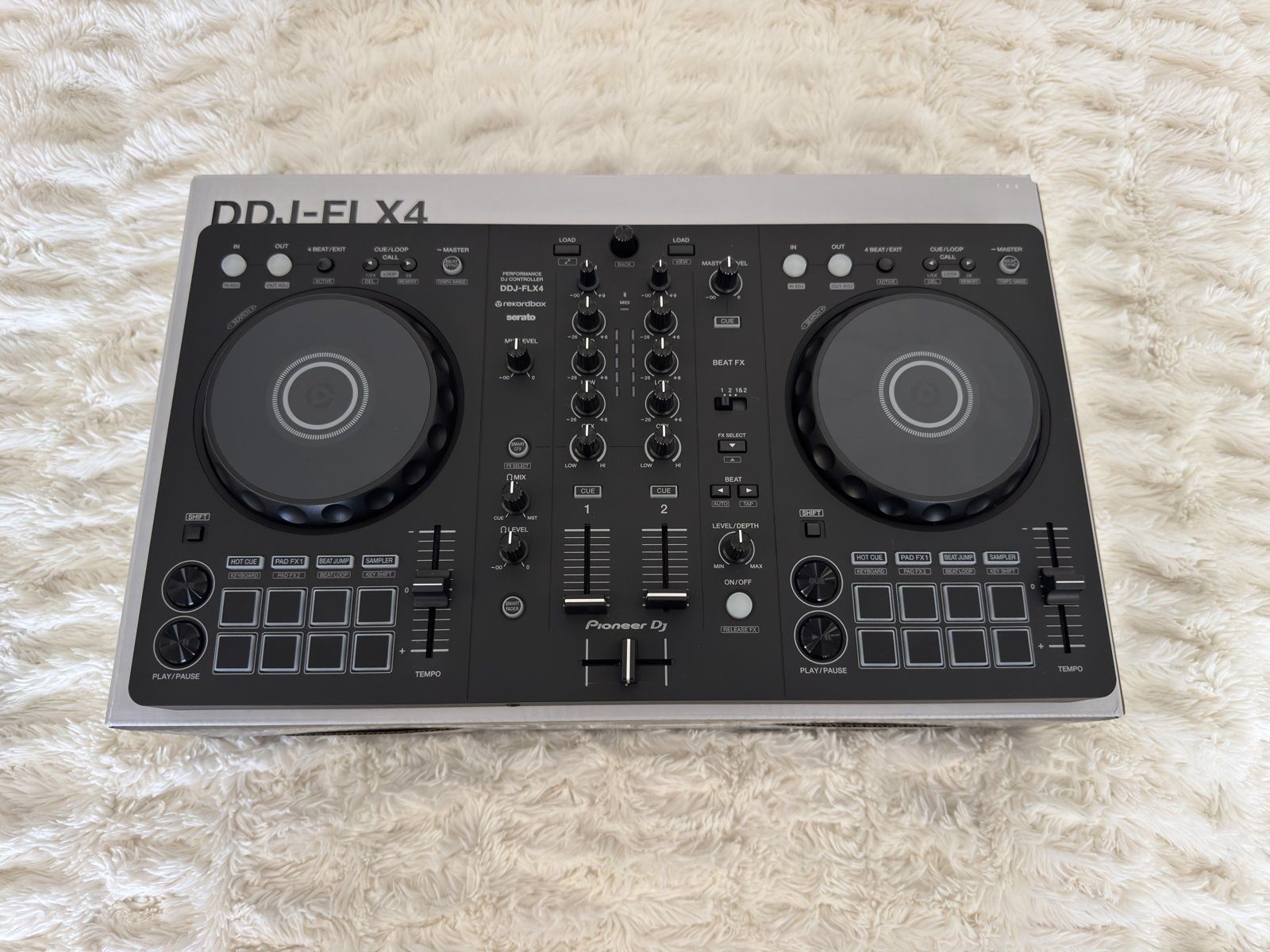 Pioneer DJ DDJ-FLX4 DJ Controller - Brand New with Headphones - photo 2