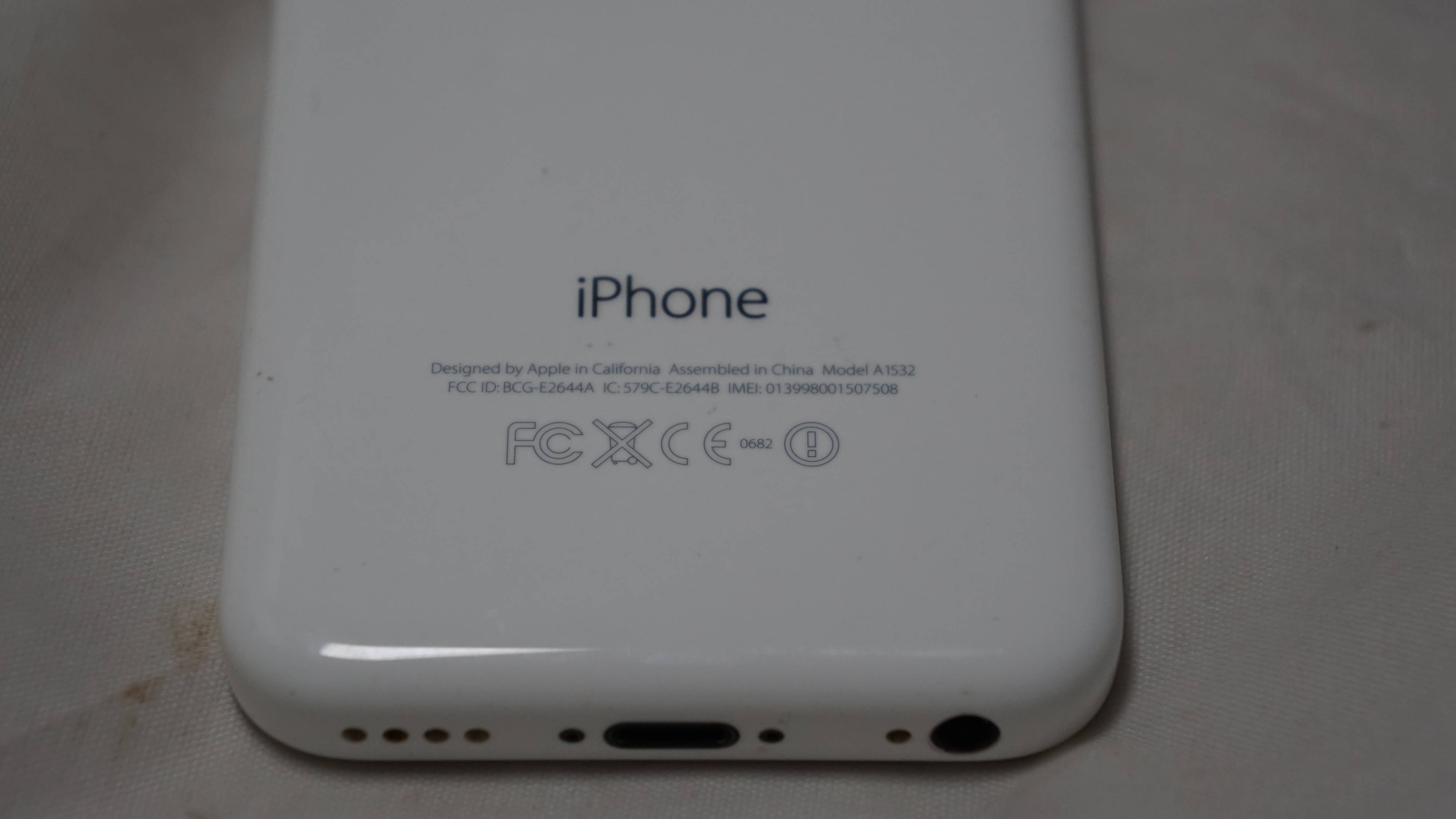 Apple iPhone 5c A1532 White Complete Handset Untested Parts Repa - photo 3