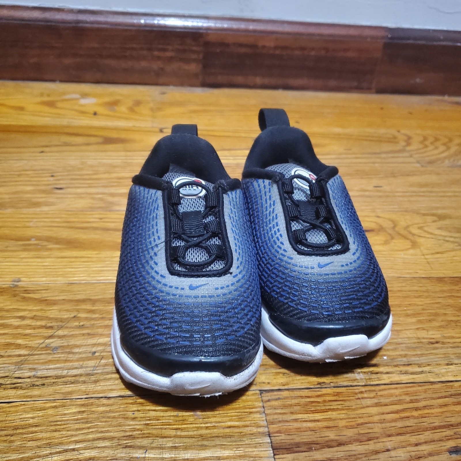 Toddler Sneaker Bundle Ages 1 to 3 years - photo 3