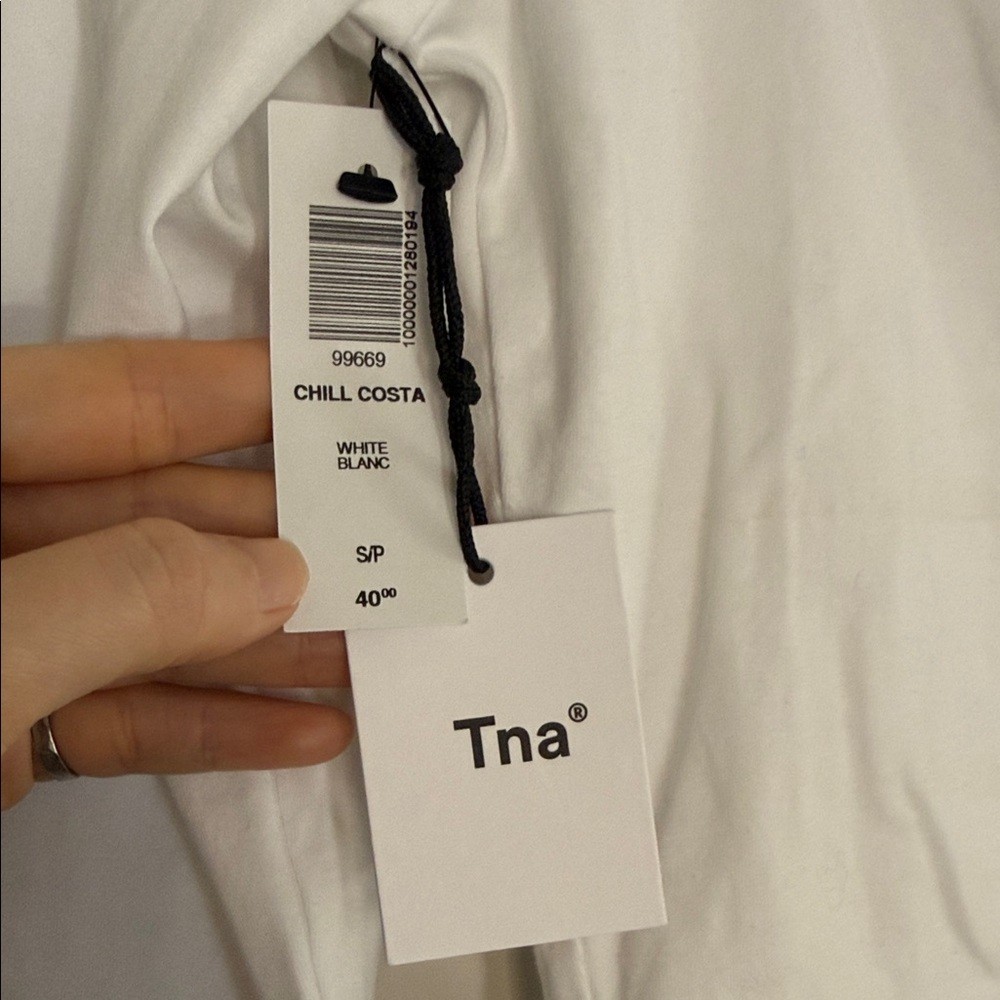 BNWT TNA White Cut-Out Long Sleeve Crop Top - photo 3
