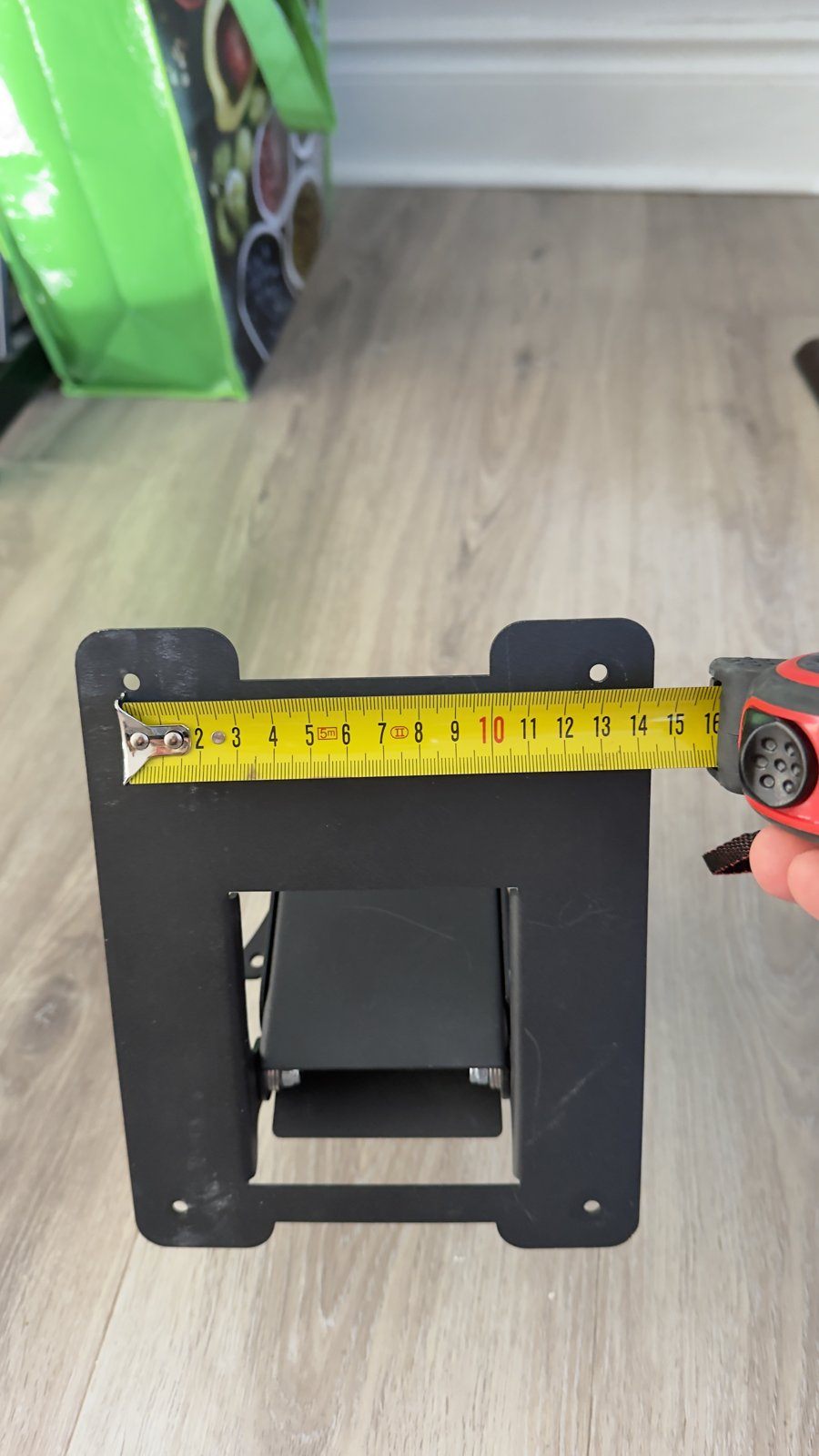 Tilt & Swivel VESA Mount Bracket for Monitor / Small TV – Black - photo 5