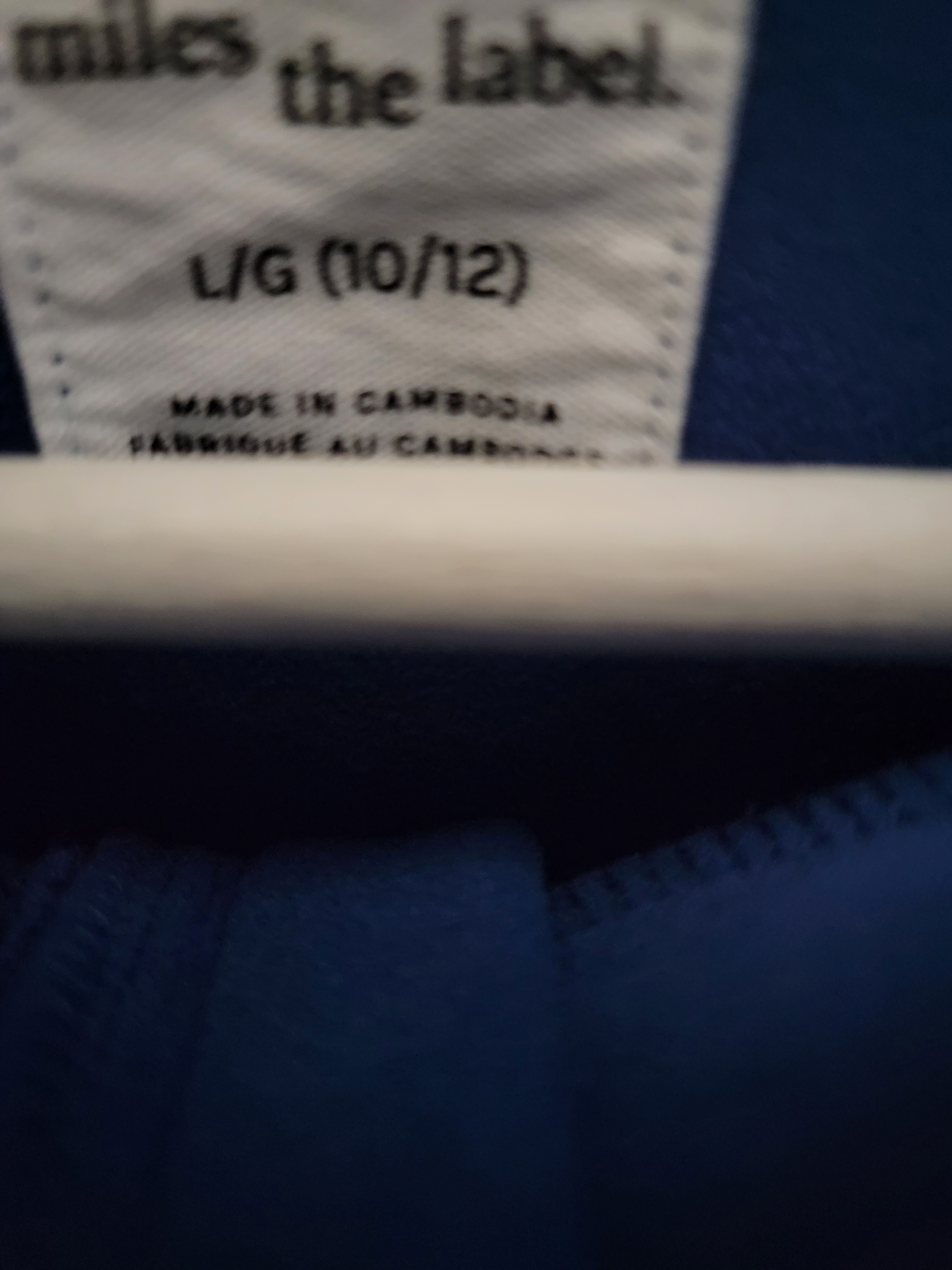 Kids age 10-12 sweater in brand new condition (ad for Measuremen - photo 4