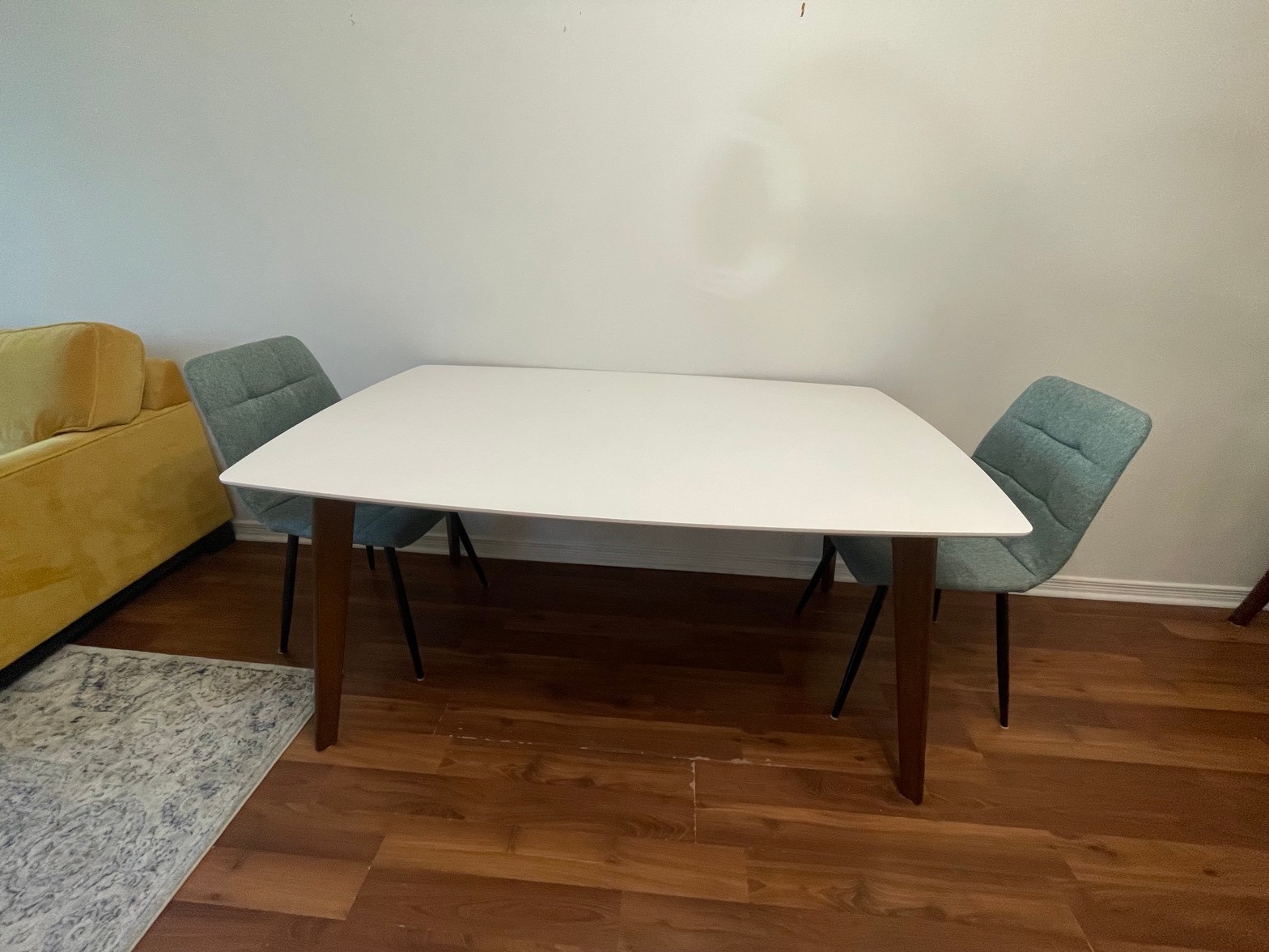White dining table + 4 fabric chairs - photo 4