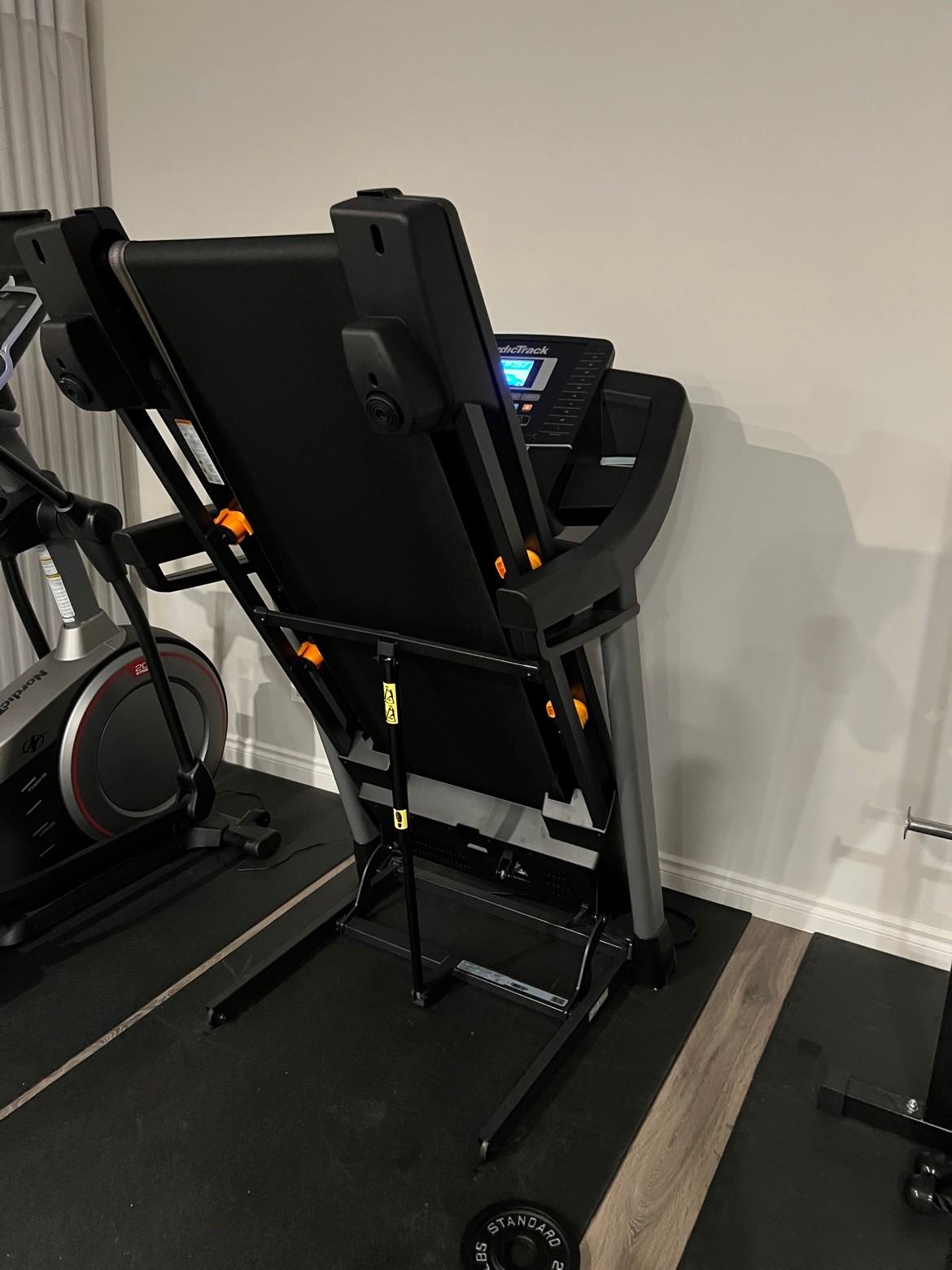 NordicTrack C600 Treadmill - Belt Snapped, For Parts/Repair - photo 2