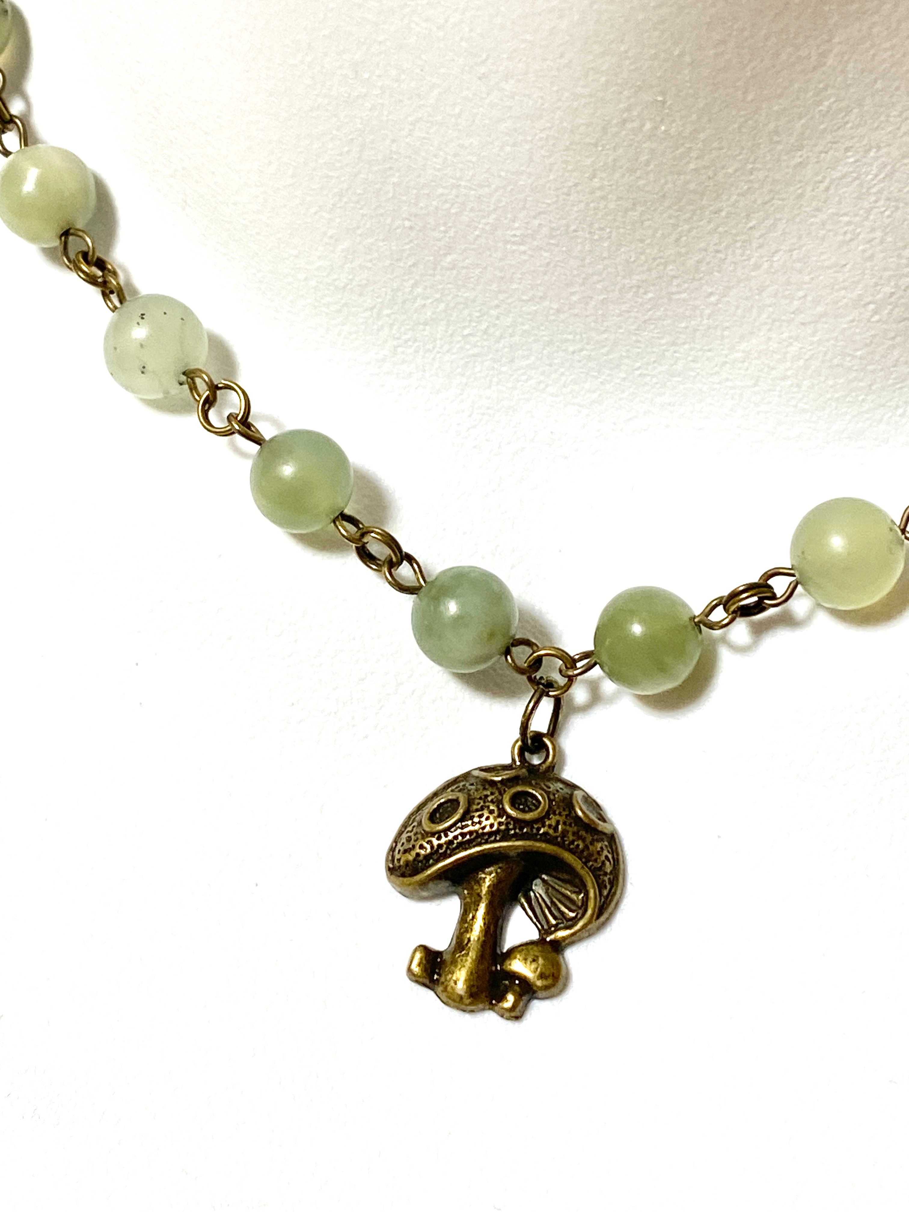 Mint Green Serpentine Short Necklace, Bronze Round Mushroom
