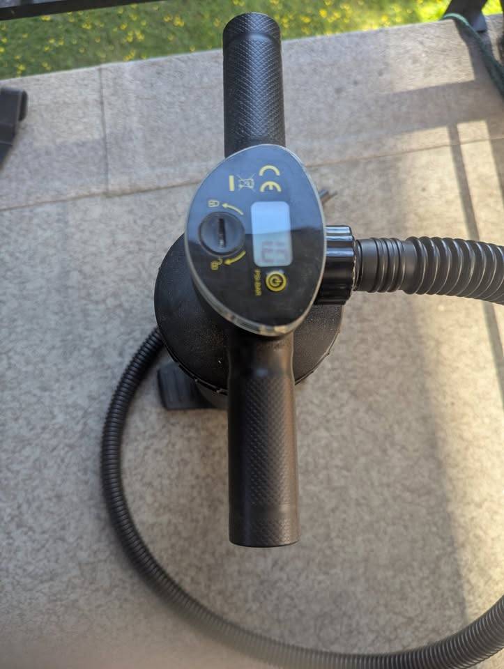 Manual Air Pump inflates tubes, air mattresses, rafts, toys etc. - photo 3