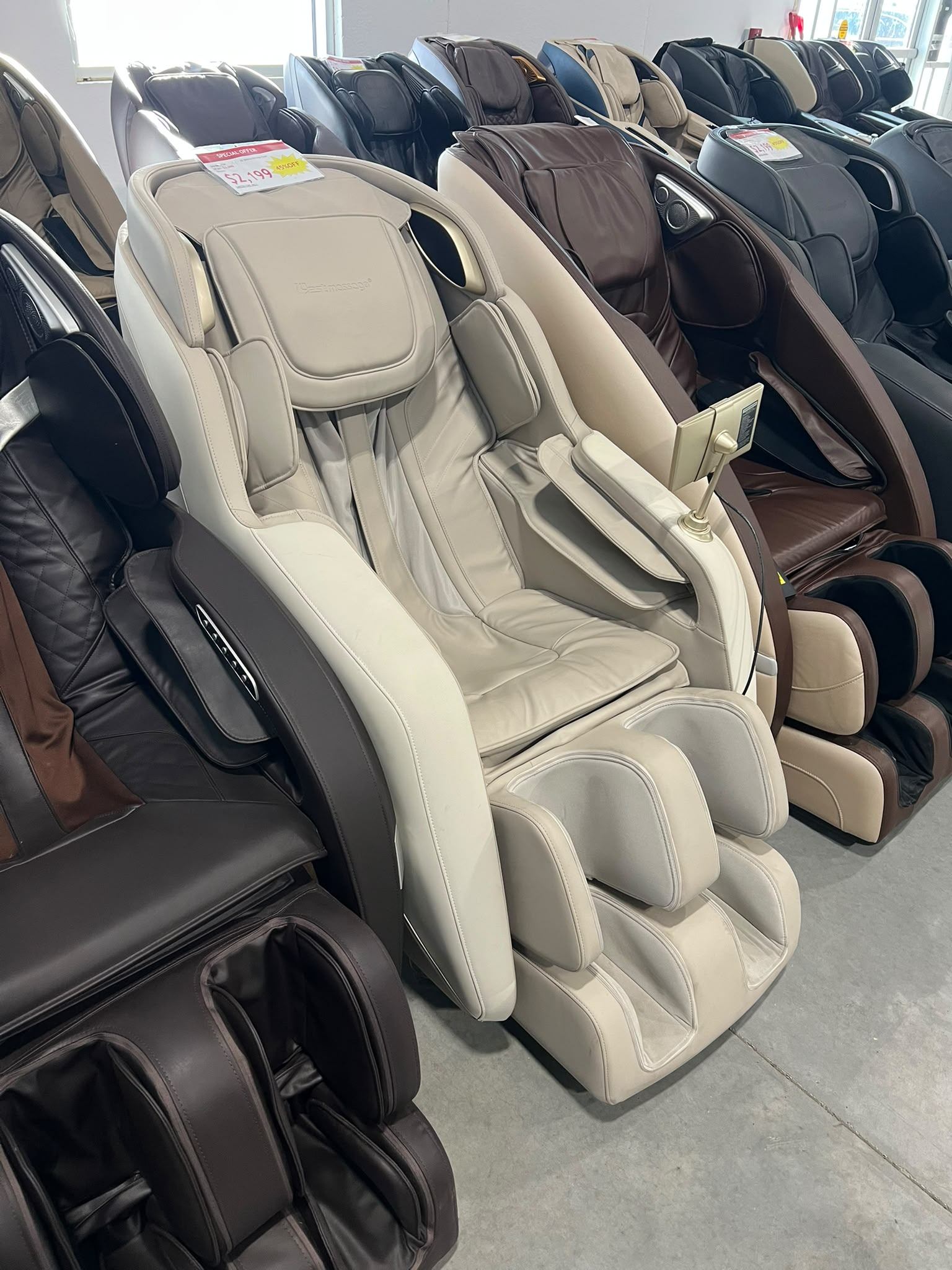 2D Full Body Massage Chair $2199 💆 Brand New - photo 2