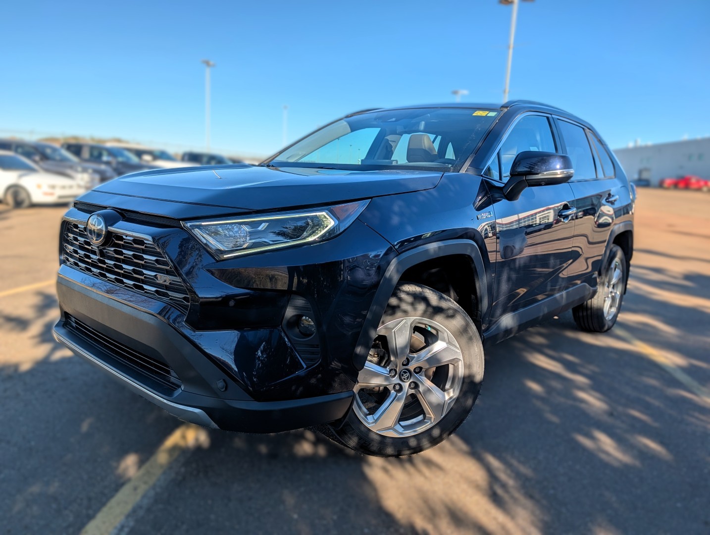 2020 Toyota RAV4 Hybrid Limited - photo 2