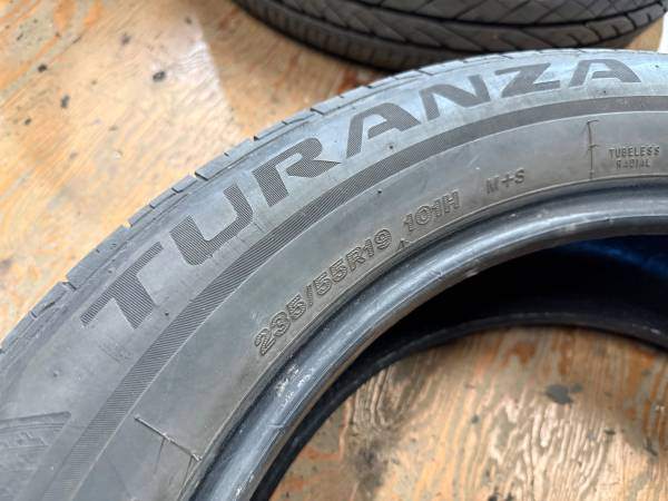 PAIR of 235/55/19 M+S Bridgestone Turanza EL440 with 70% tread - photo 5