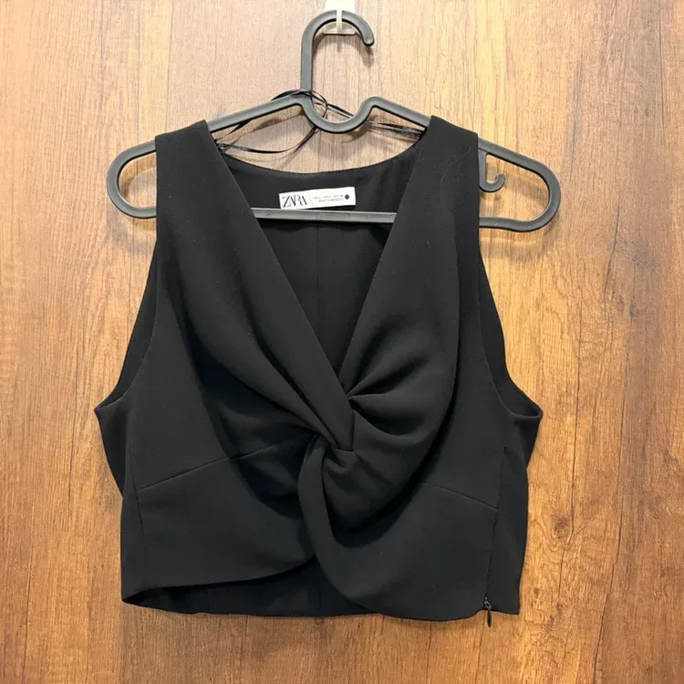 ZARA Twist-Front Crop Top — Black, Size L