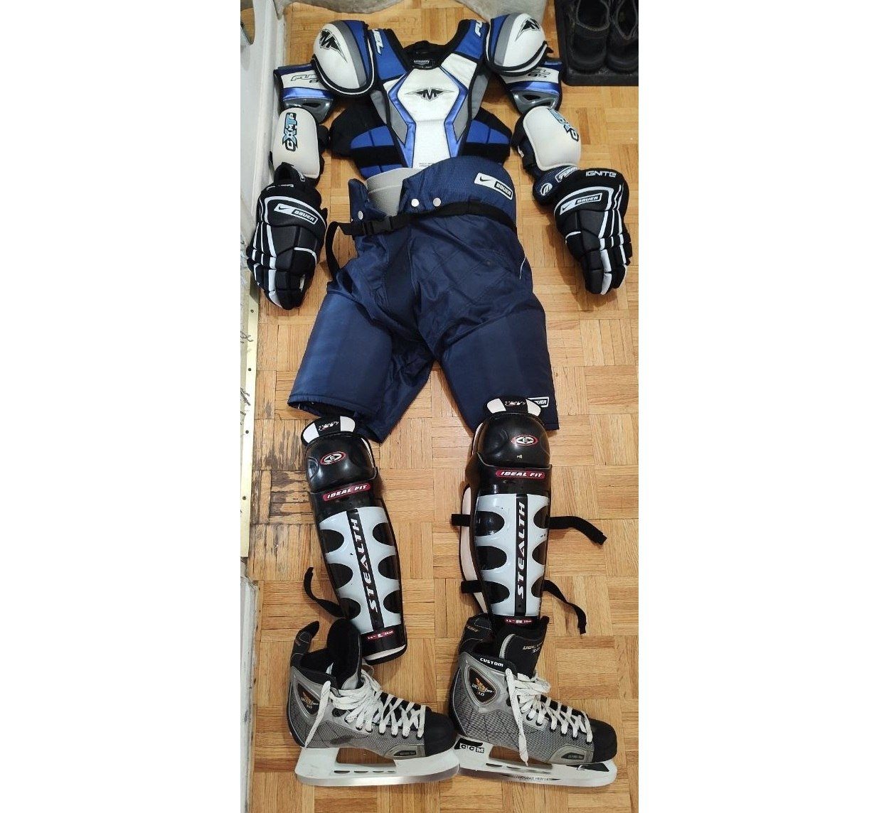 Adult Men's Hockey Gear & Skates Bundle — Size L / Skates 11