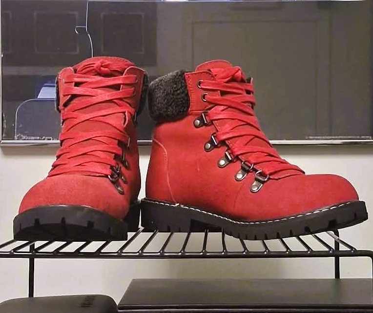 New Winter Hiking Boots w/ Ice Grippers & Adv. Cold Protection - photo 3