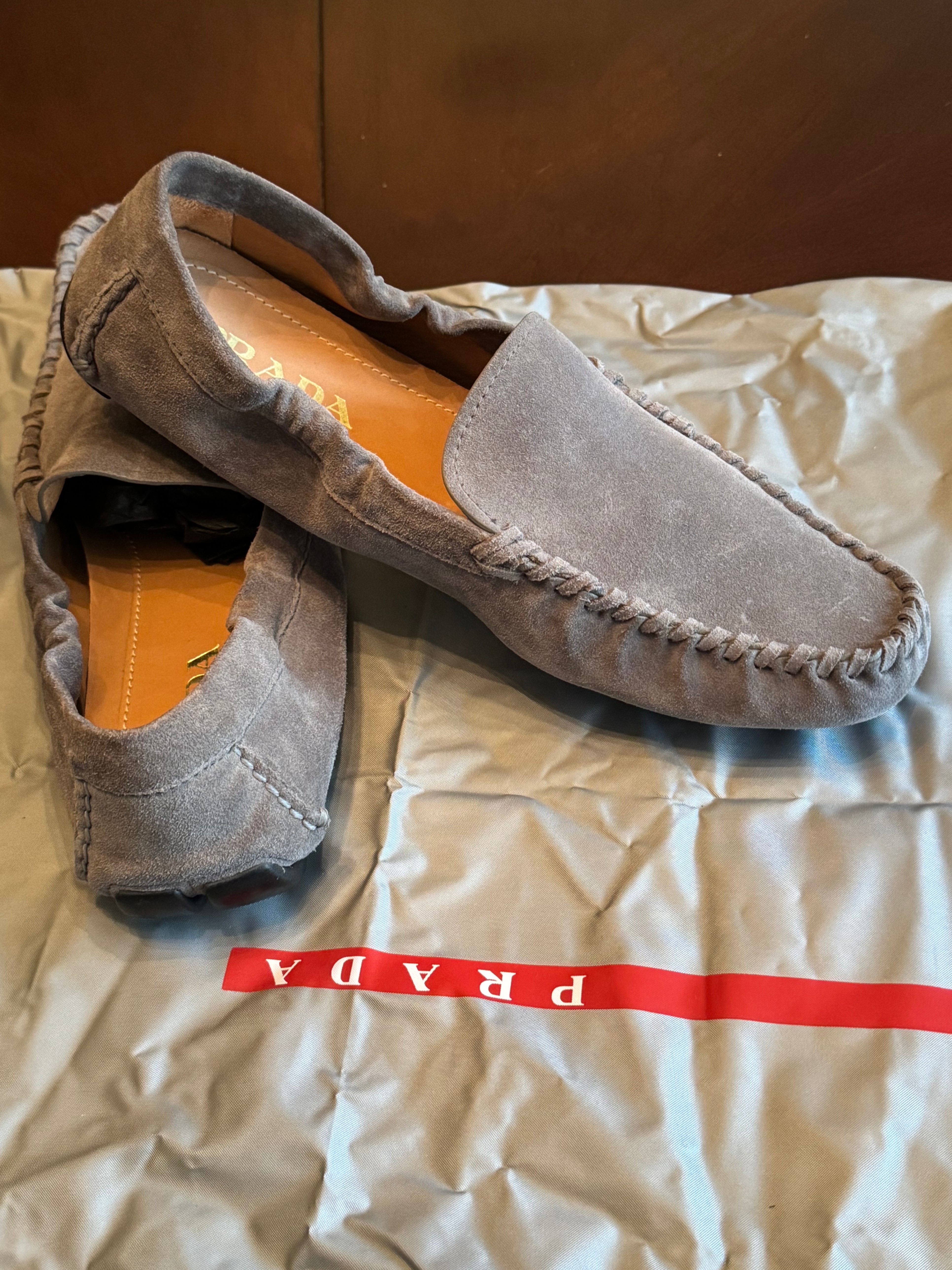Prada Grey suede loafer - photo 3