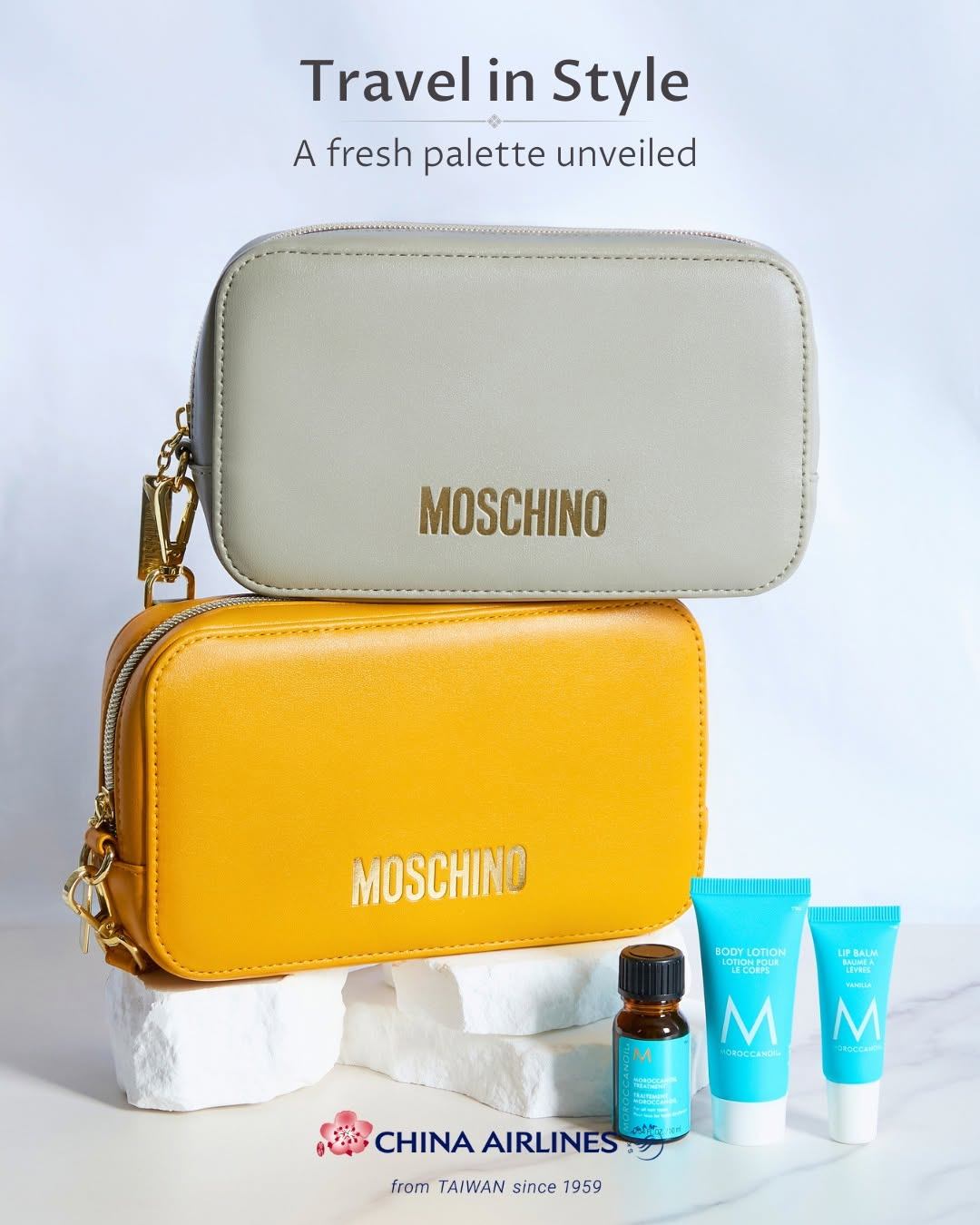 Moschino Travel Pouch Luggage Tag Eye Mask Earplugs Mirror - photo 2