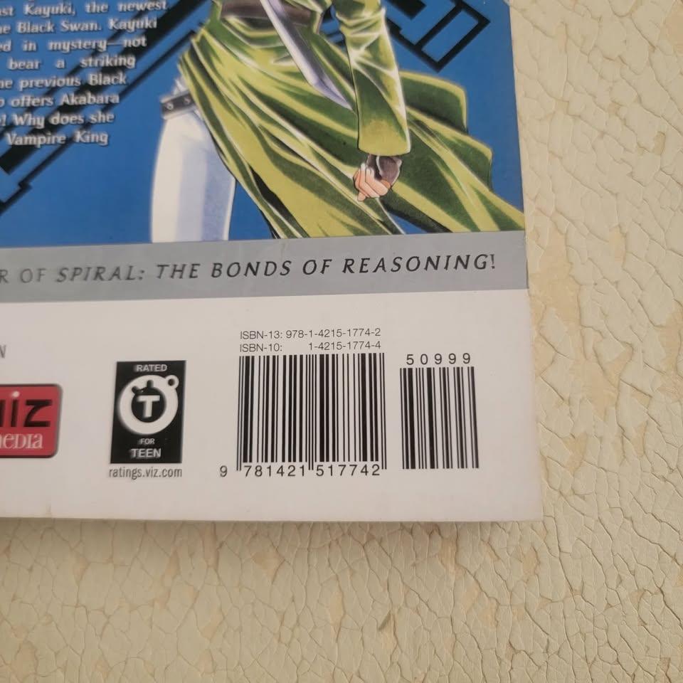 Record of a Fallen Vampire Vol 2 Manga Shirodaira Kimura Viz - photo 3
