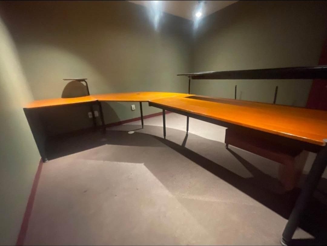 L-Shaped Computer Desk – WFH / Gaming / Study – $65 - photo 3