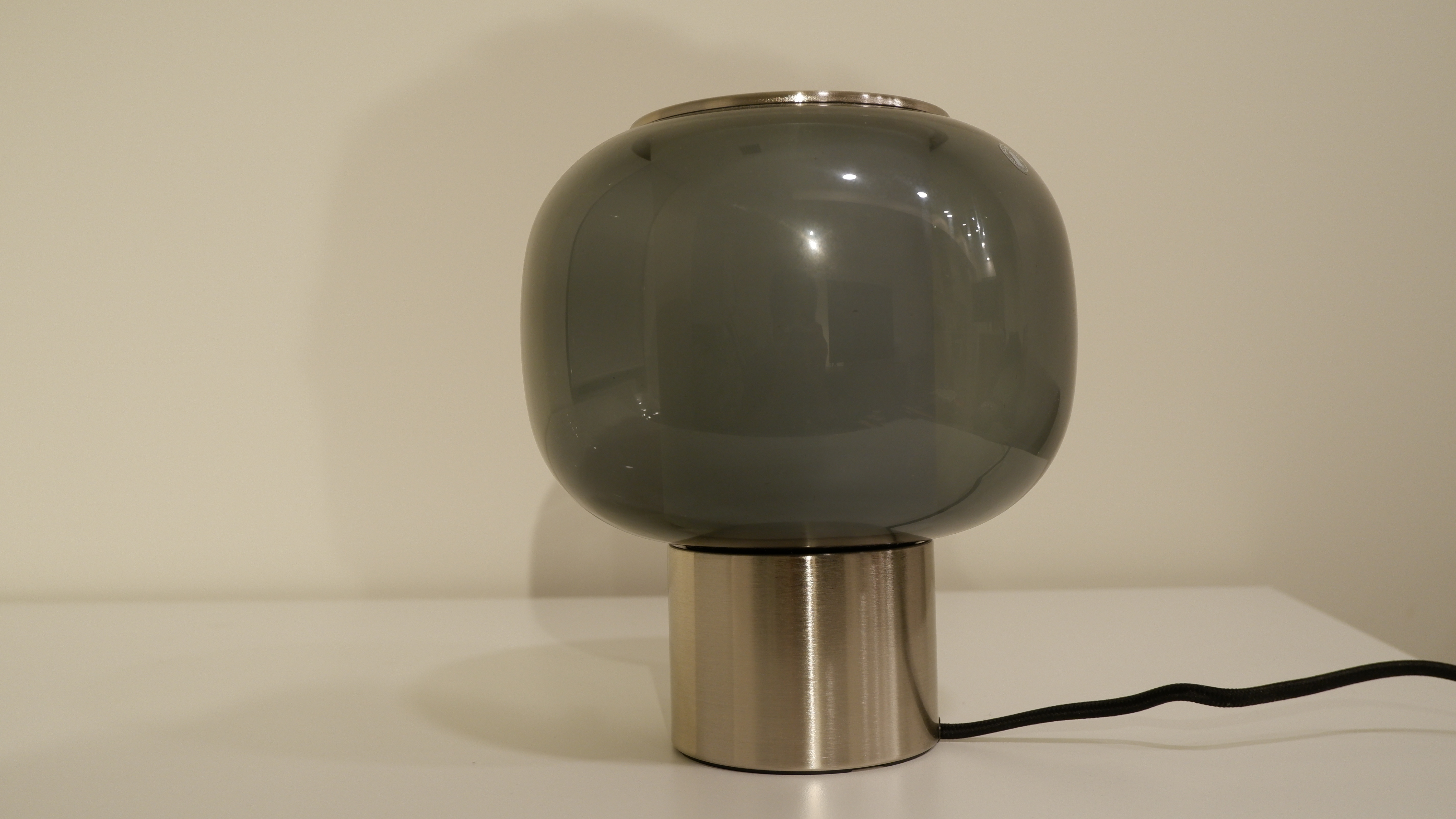 IKEA HÖGVIND Table Lamp – Nickel-Plated / Gray Glass