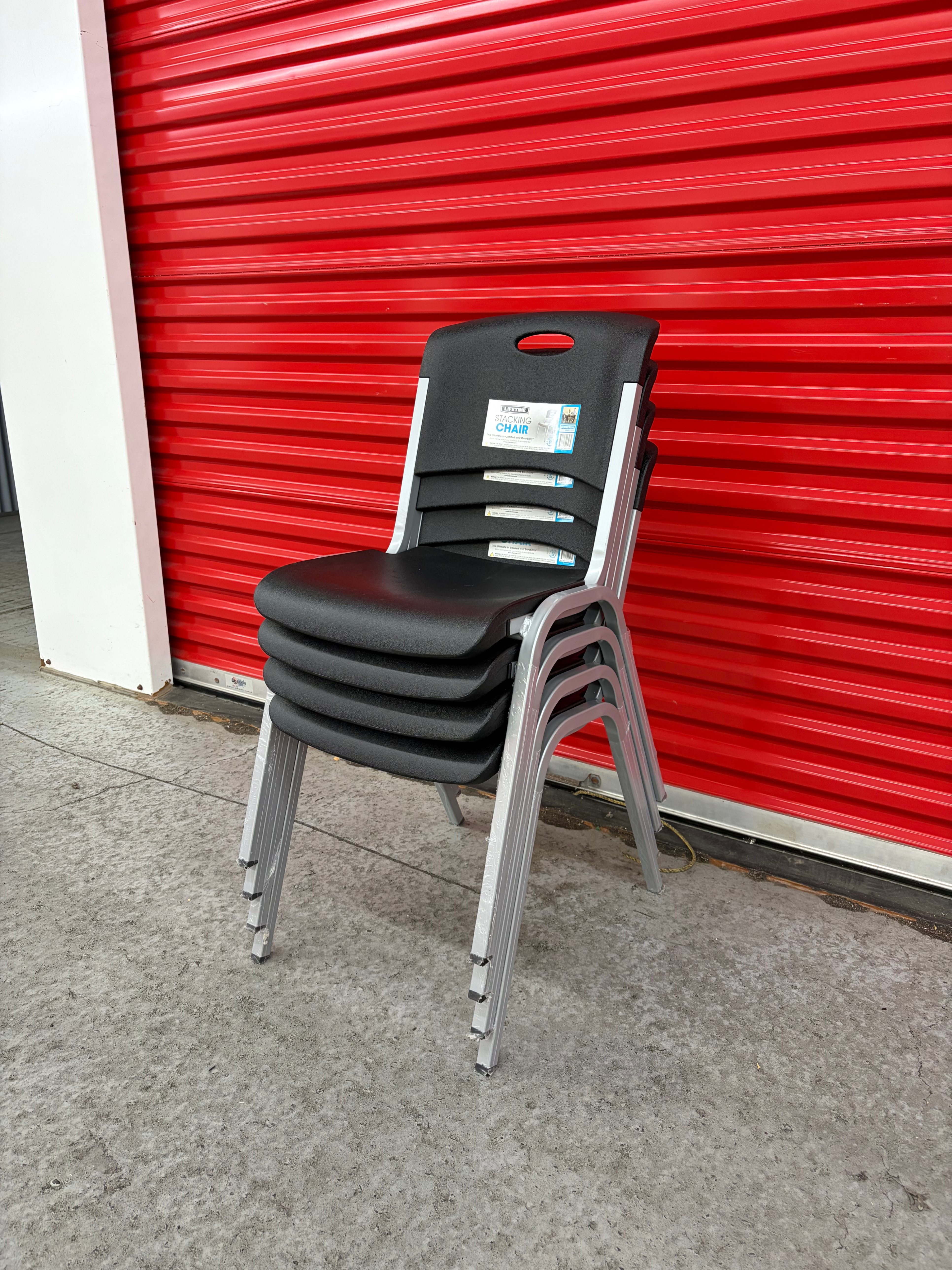 Brand New!!! Stack chairs. Set of 4 - photo 3