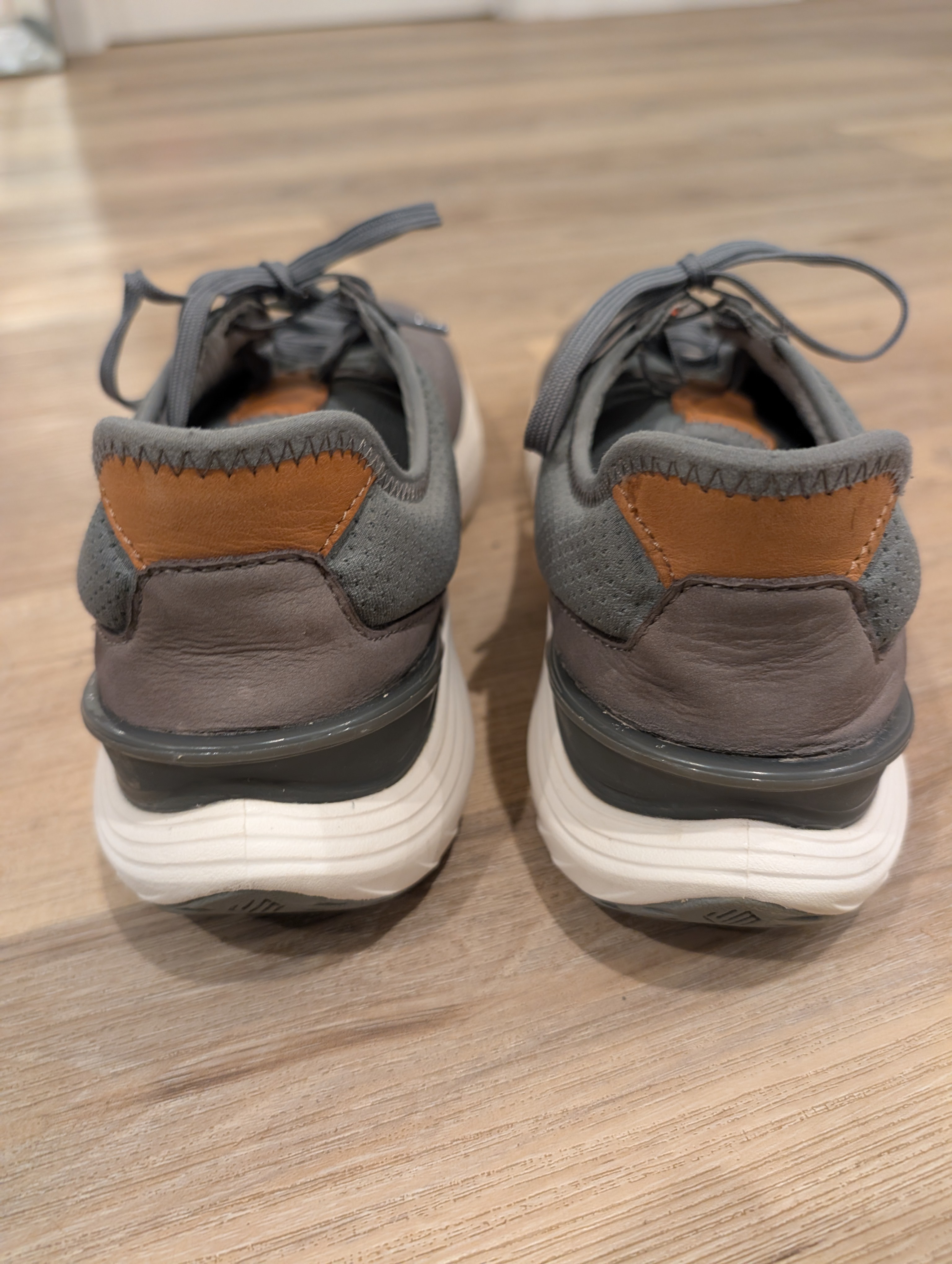 JOHNSTON & MURPHY RT1-LUXE Sneakers – Size 9.5 US Men's - photo 2