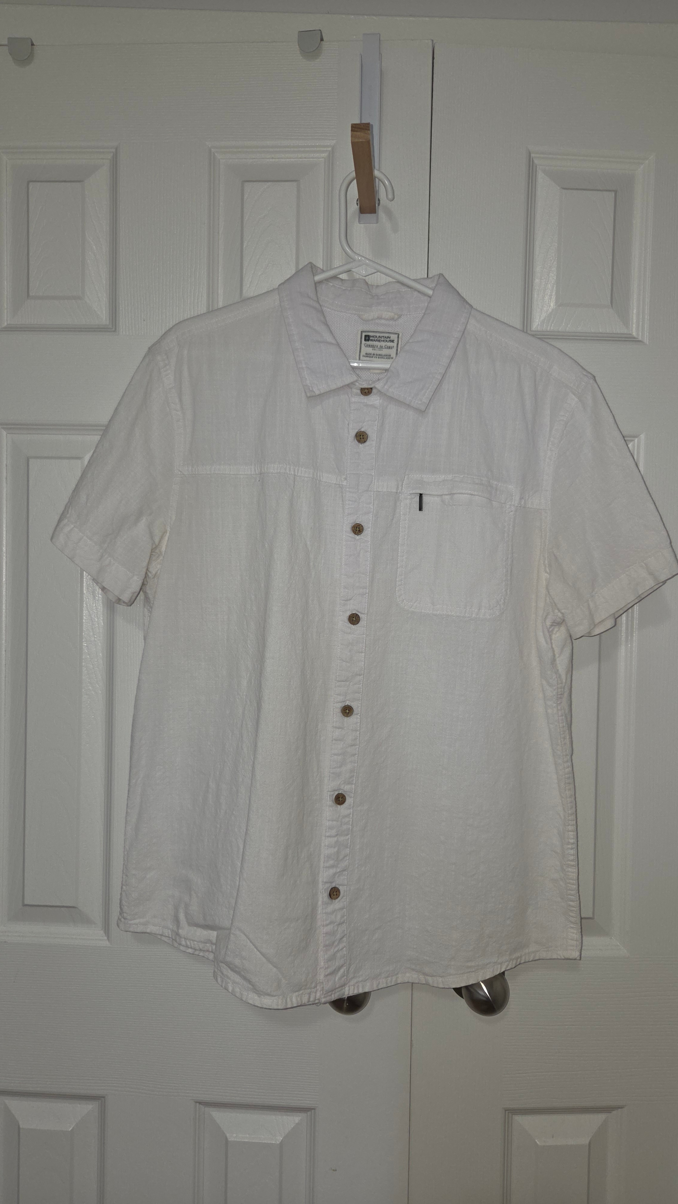 Mountain Warehouse White Button-Up Shirt - Size Large - photo 4