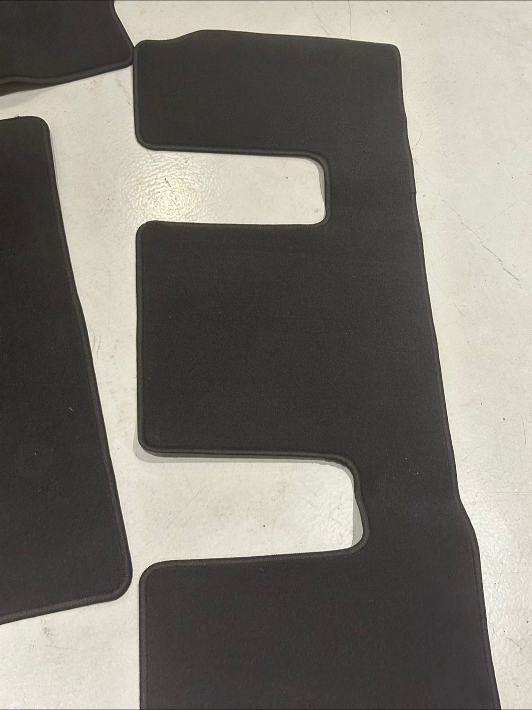 Buick Enclave Black Car Floor Mats 2025- Full Set🇨🇦 - photo 4