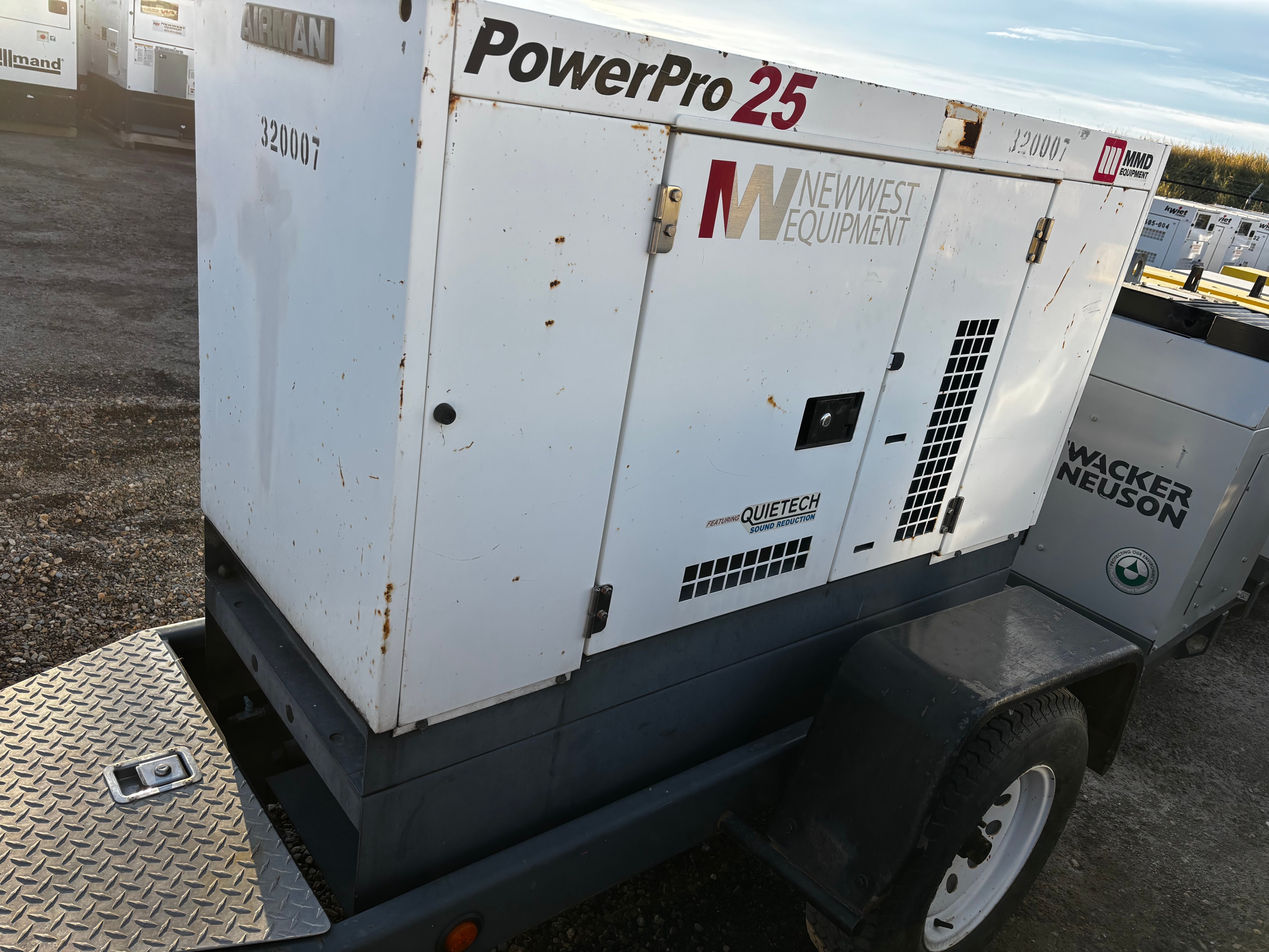 25KVA 20KW Towable Diesel Generator - photo 2