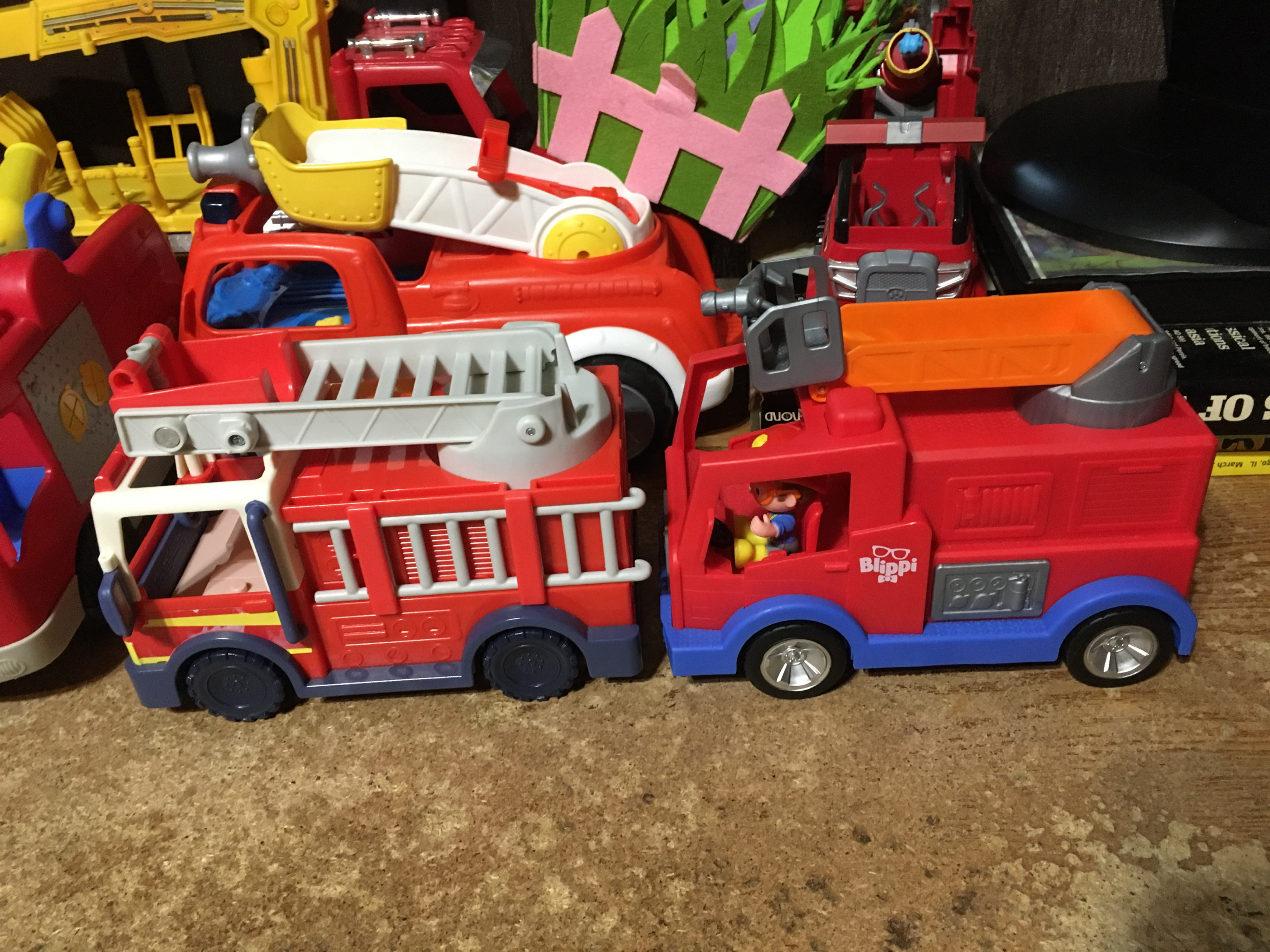 LOT OF KIDS TOYS FIRE TRUCKS CAMPER SPIDERMAN MOTORCYCLE BLUEY - photo 2