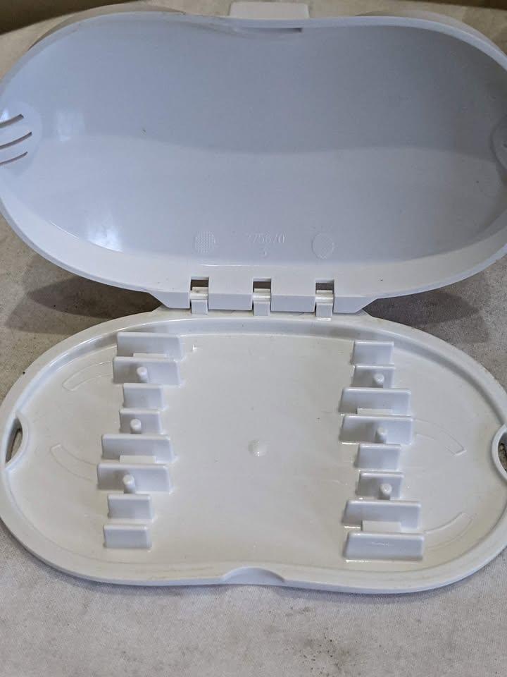 Waterpik Water Flosser Ultra WP-140C, with new replacement tips - photo 3