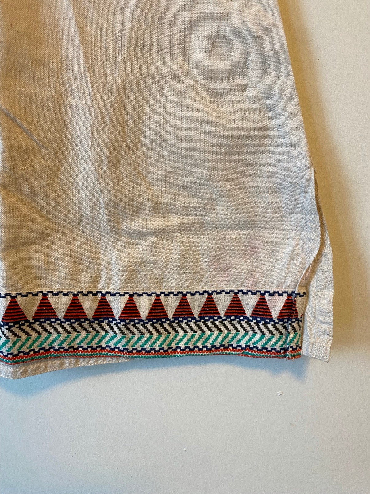 Mother Earth Cream Embroidered Sleeveless Kurta, Size M - photo 3