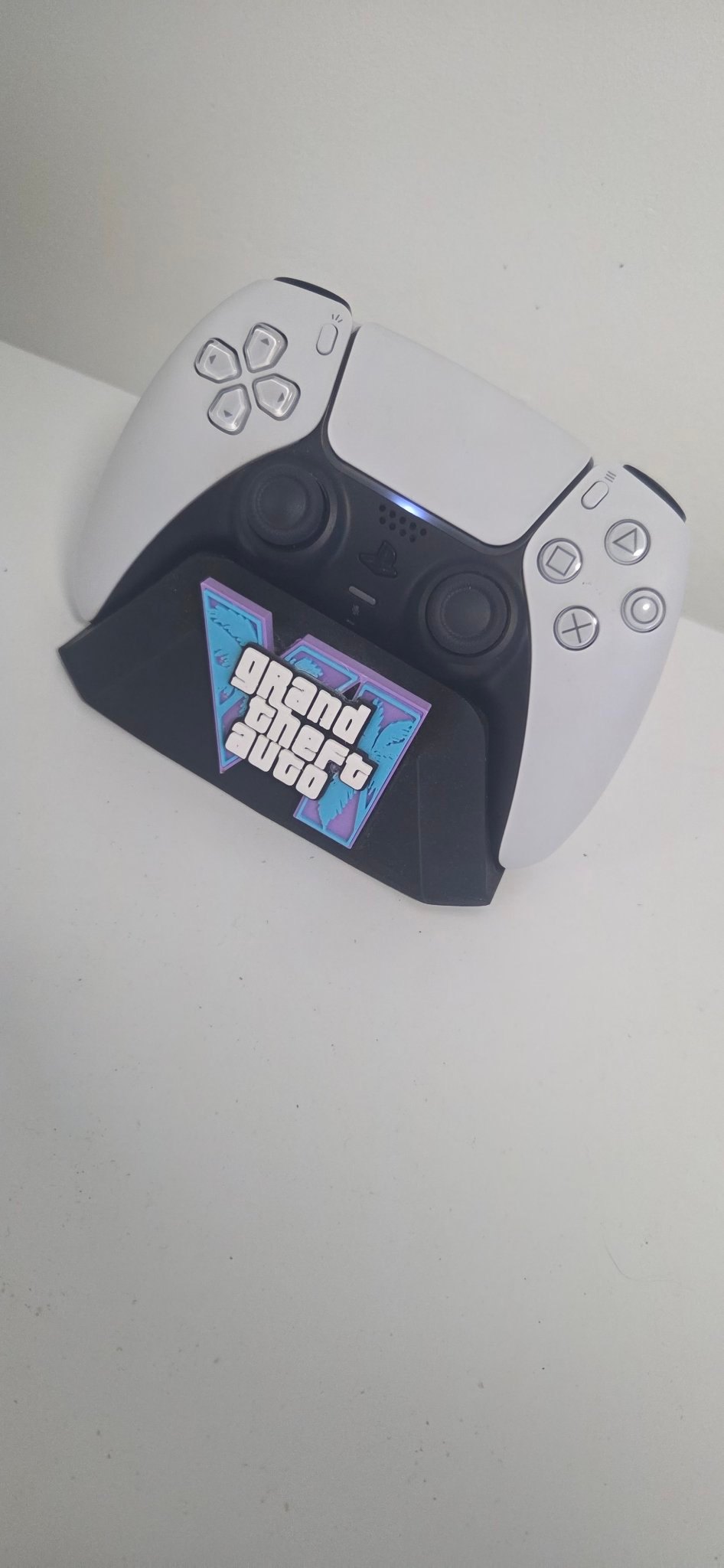 PS5 Controller Stand – GTA VI Themed 3D Printed Holder - photo 5